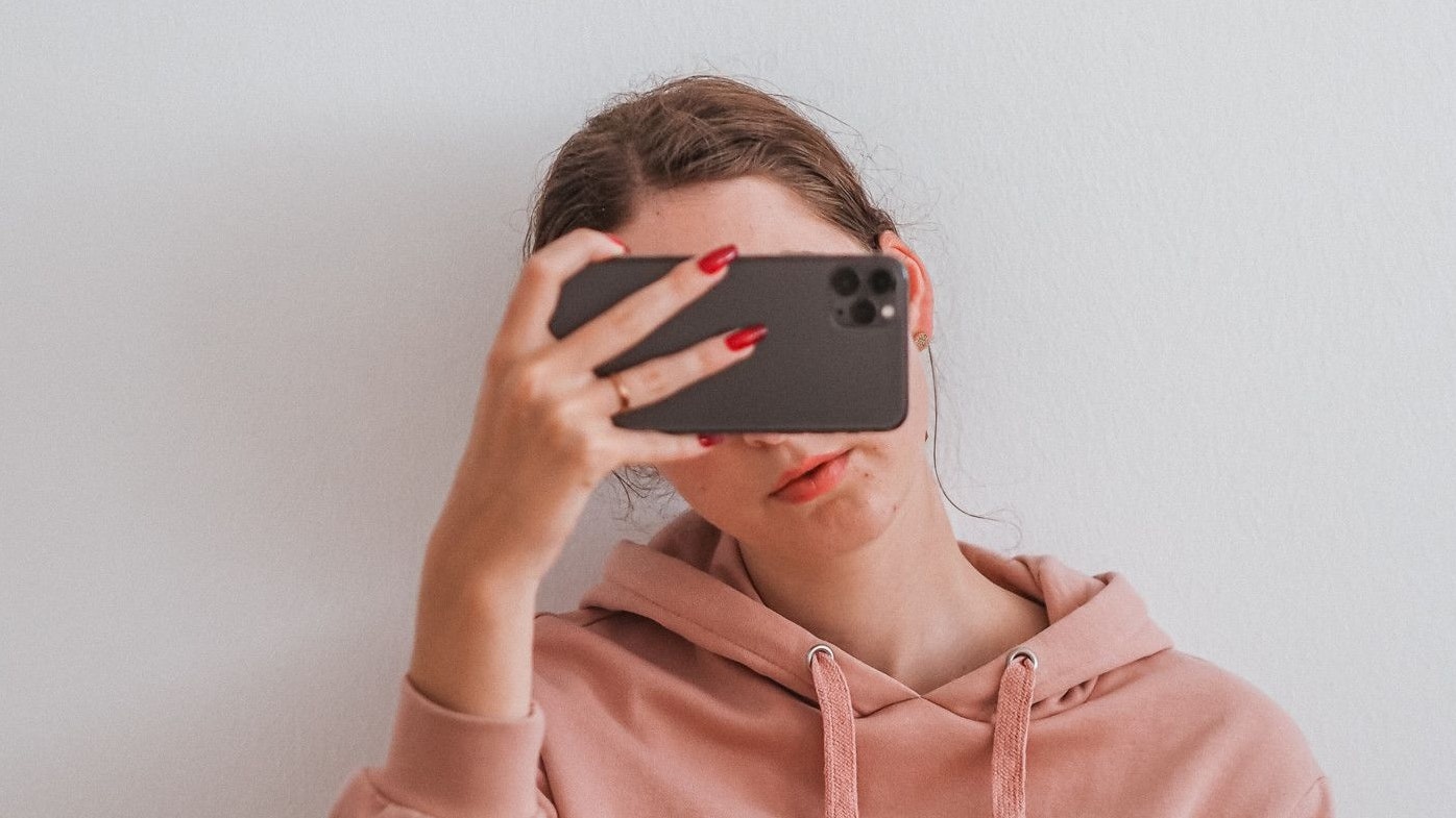 Selfie-Macherinnen und -Macher transportierten mit ihren Bildern Botschaften allein über das digitale Selbstporträt.