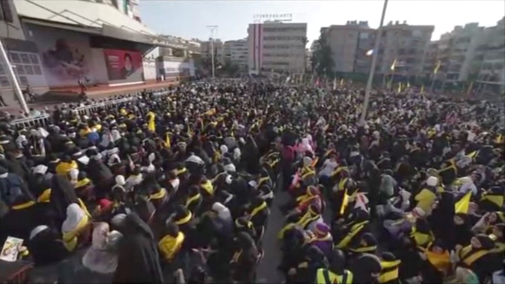 Tausende Menschen verfolgten die Videobotschaft von Hisbollah-Führer Hassan Nasrahllah.