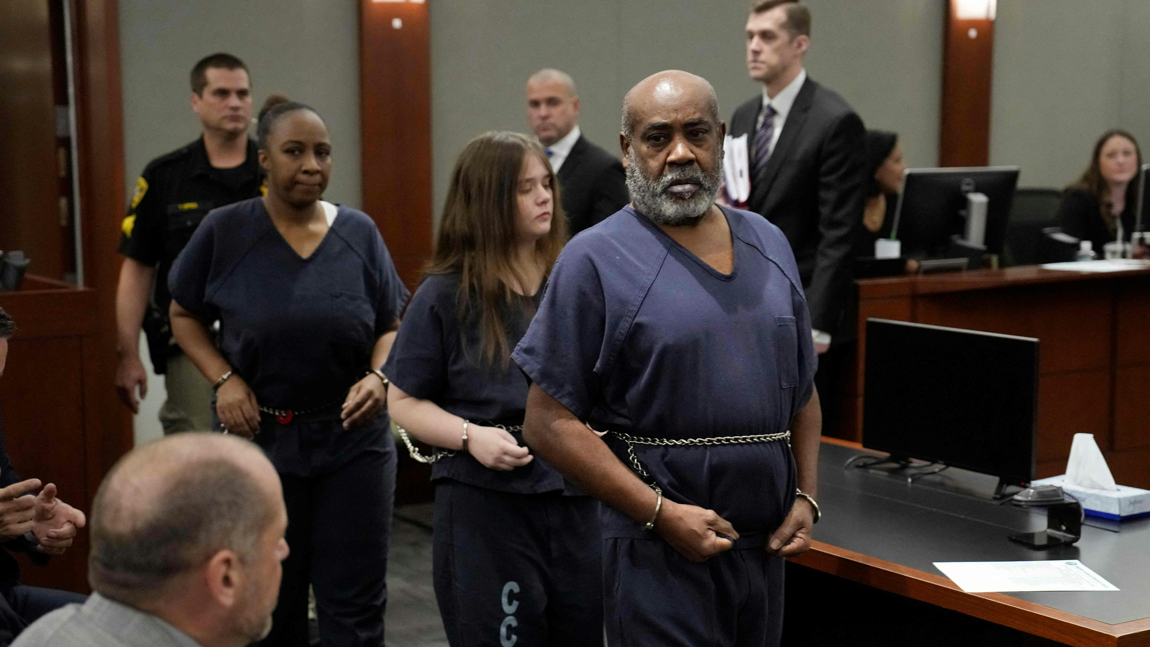 Download von www.picturedesk.com am 03.11.2023 (10:20).  Duane "Keefe D" Davis, 60, arrives in a Las Vegas court on October 19, 2023 for his arraignment on murder charges in the death of rapper Tupac Shakur. Shakur, 25, died on September 7, 1996, six days after being shot while in a car near the Las Vegas Strip. (Photo by John Locher / POOL / AFP) - 20231019_PD8316 - Rechteinfo: Rights Managed (RM) Nur für redaktionelle Nutzung! Werbliche Nutzung erfordert Freigabe: bitte schicken Sie uns eine Anfrage.