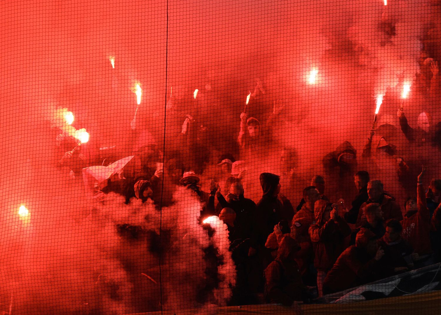 Kurz vor dem Grazer Derby gab es Tumulte auf den Rängen.