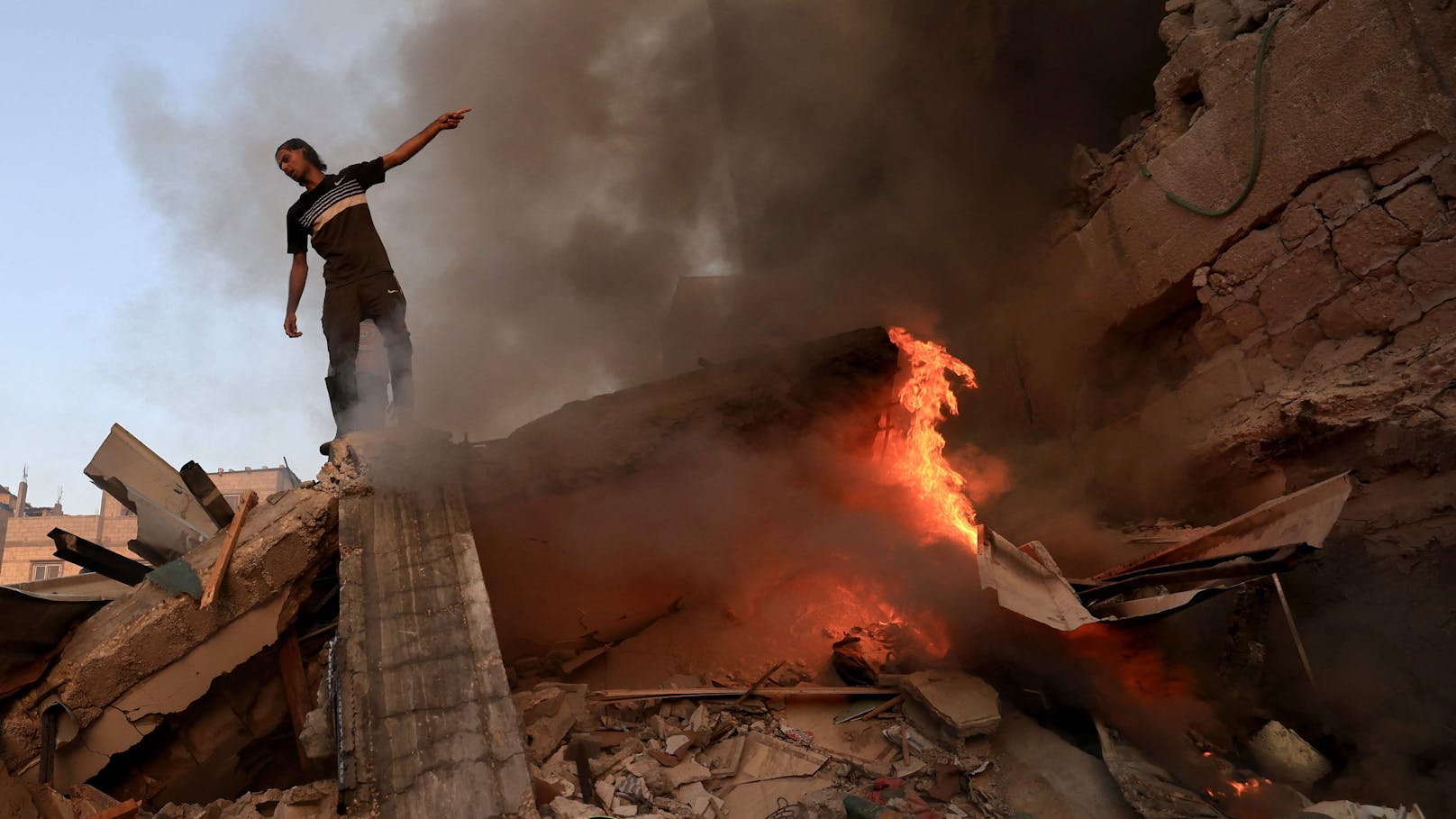 Bei israelischen Angriffen im Gazastreifen wurden zahlreiche Menschen getötet.