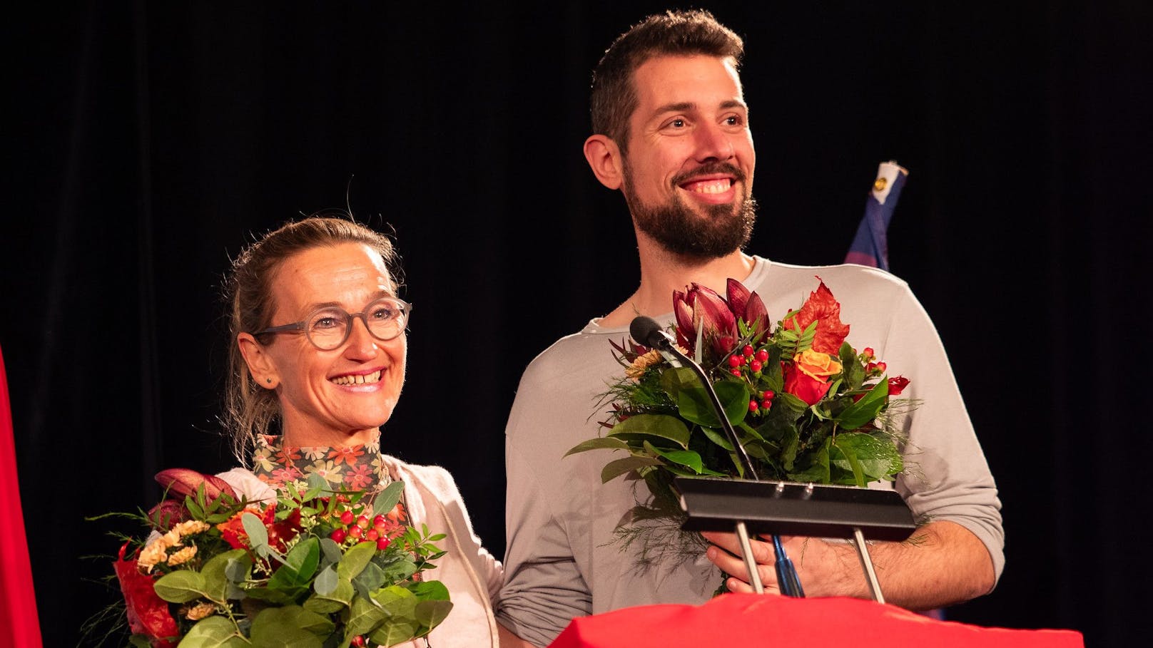 Dort als Spitzenduo gewählt wurden Tobias Schweiger (88,9 Prozent) und Bettina Prochaska (91,9 Prozent).