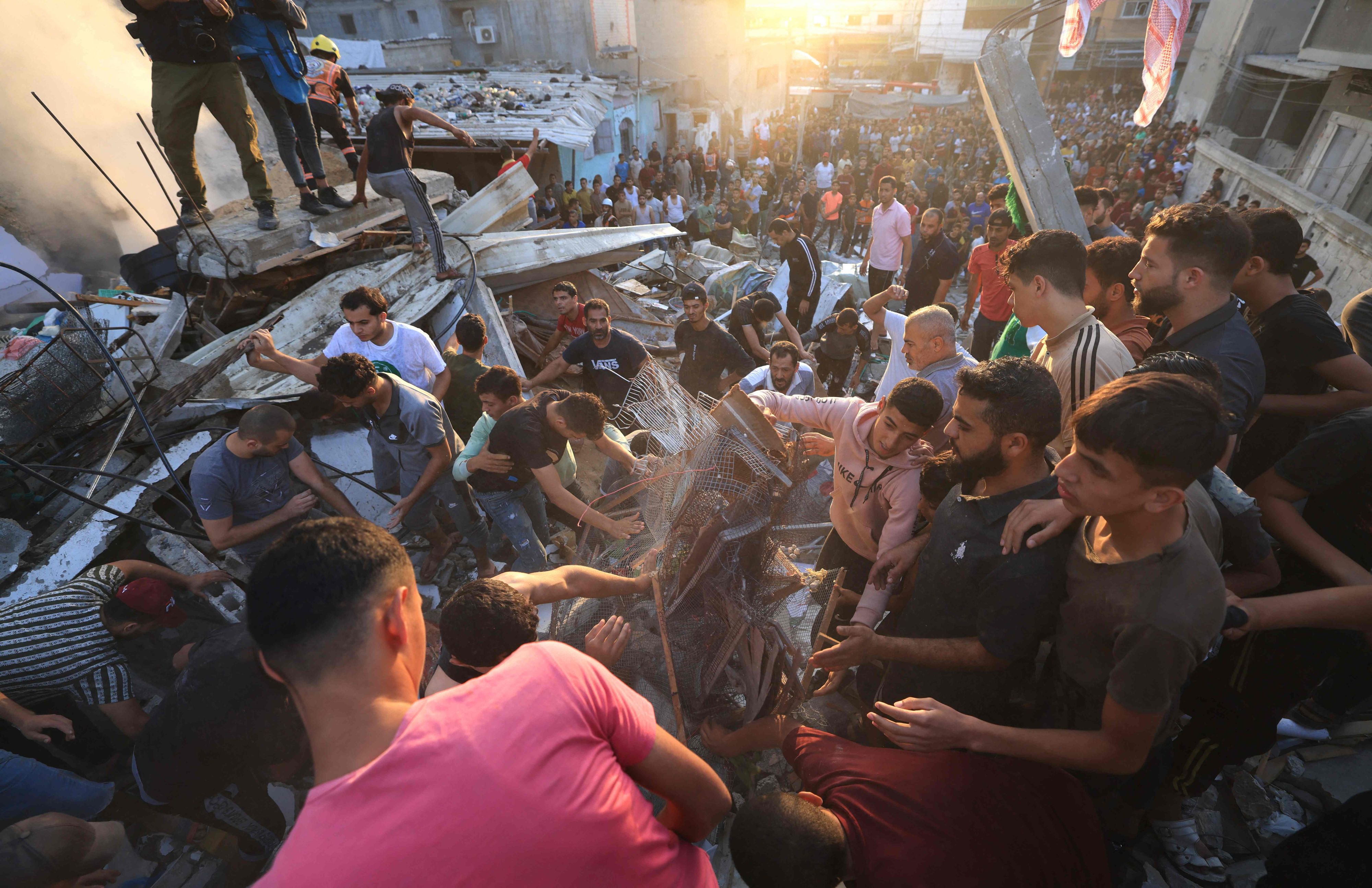 Israel setzt die Offensive im Gazastreifen fort. Diese fordert zahlreiche Opfer. 