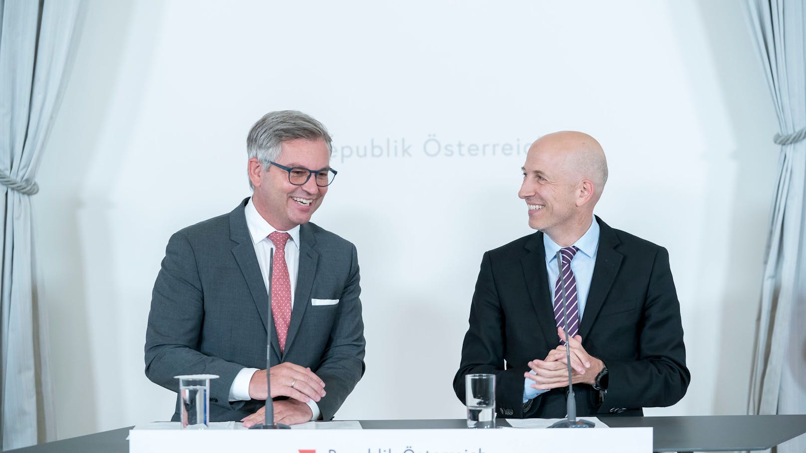 Sehen sich in ihrem Handeln bestätigt: Finanzminister Magnus Brunner und Wirtschaftsminister Martin Kocher (beide ÖVP). 