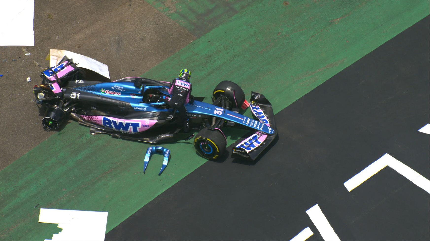 Esteban Ocon ist schwer gecrasht. 