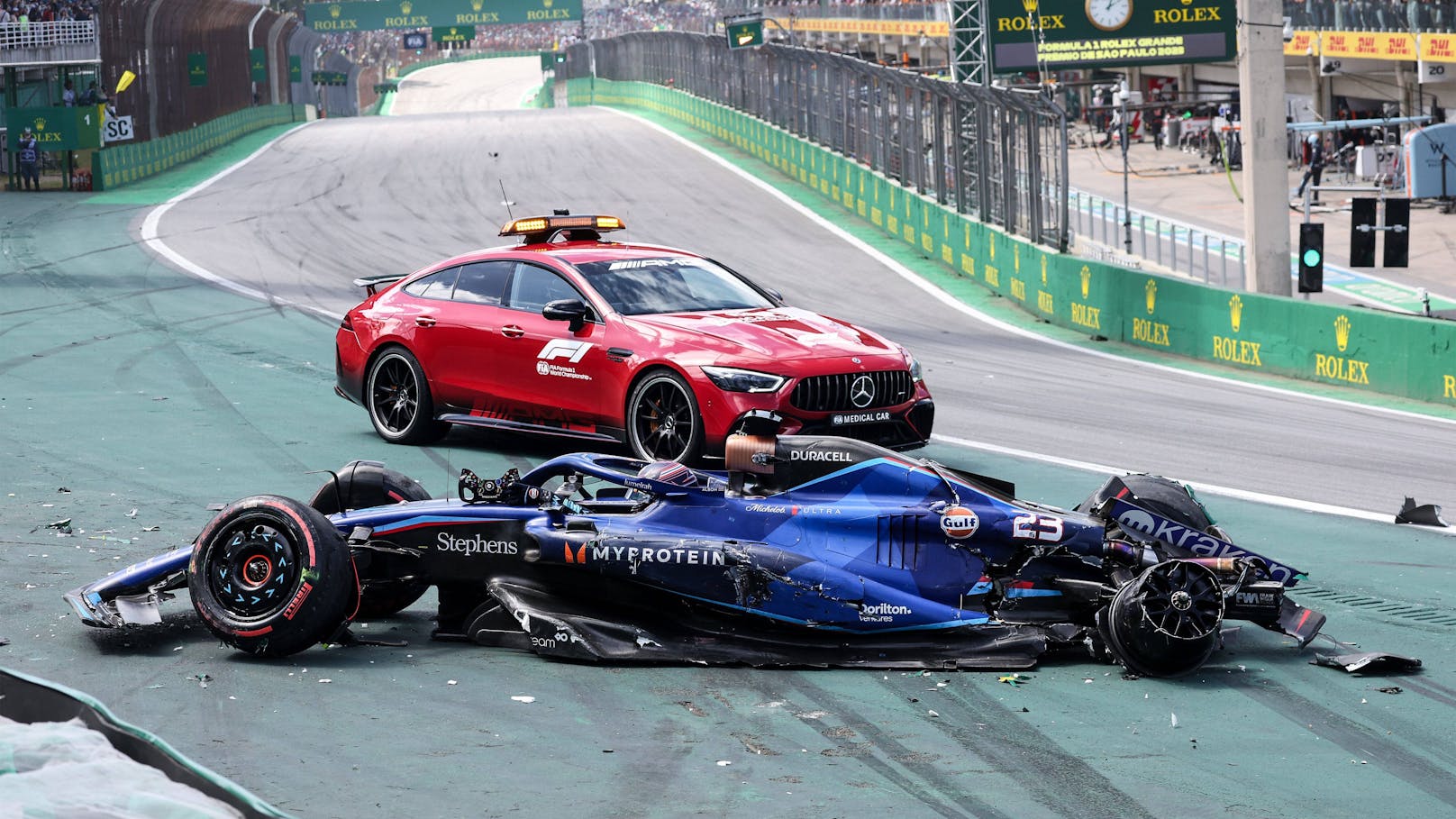 Verstappen rast in Brasilien nach Chaos-Start zu Sieg