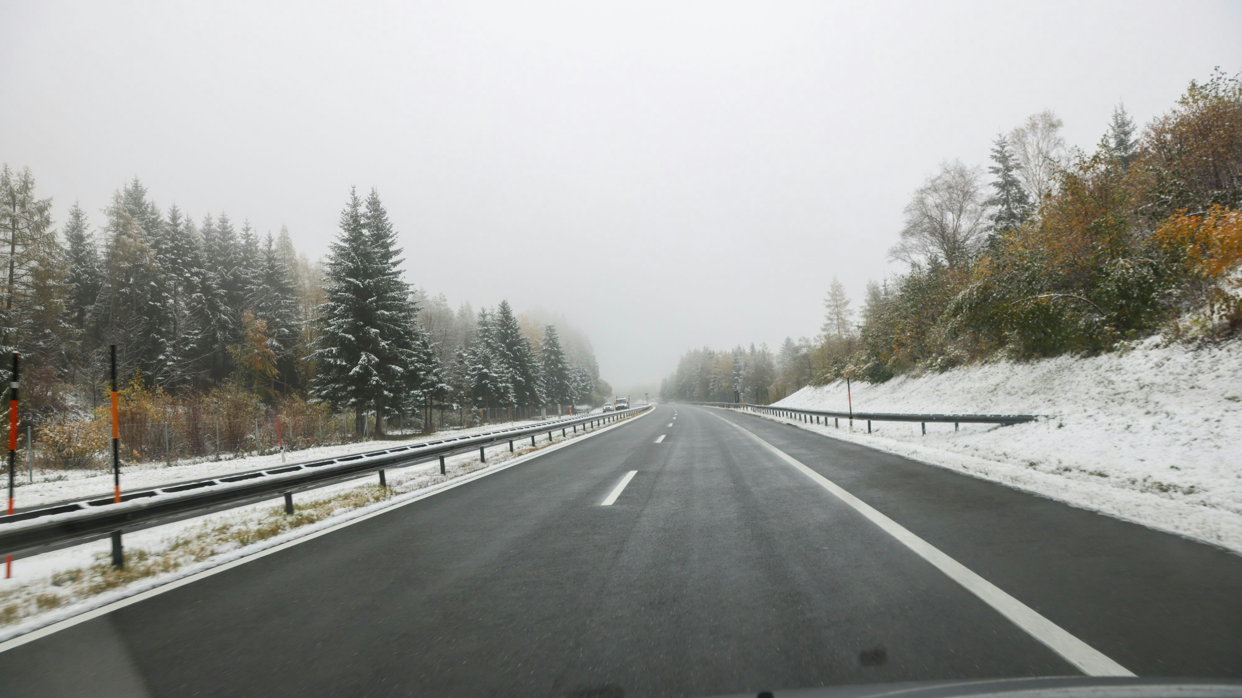 Am Schoberpass in der Steiermark liegt bereits Schnee. 