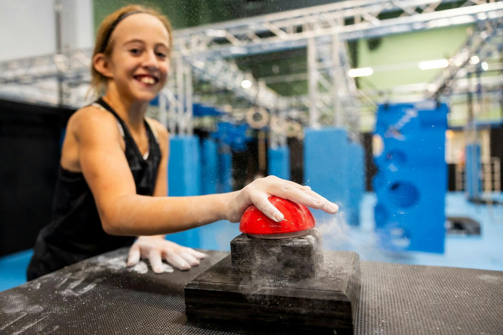 Elena Stejnek (11 Jahre) tritt in der Altersklasse N2 an.