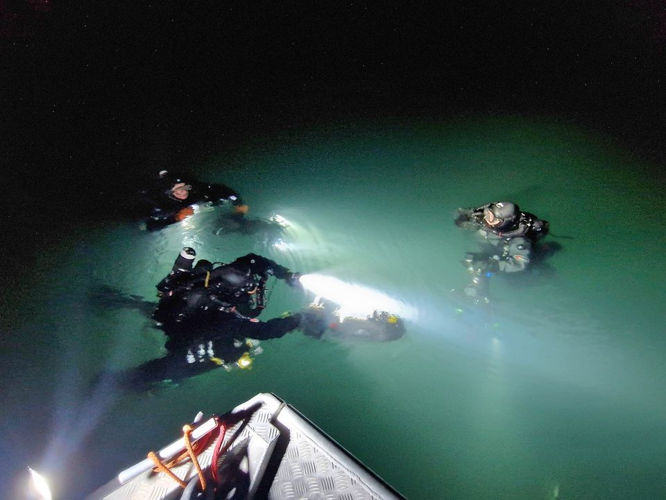 Am Samstag entdeckte der private Suchtrupp am Grund des Sees eine Leiche.