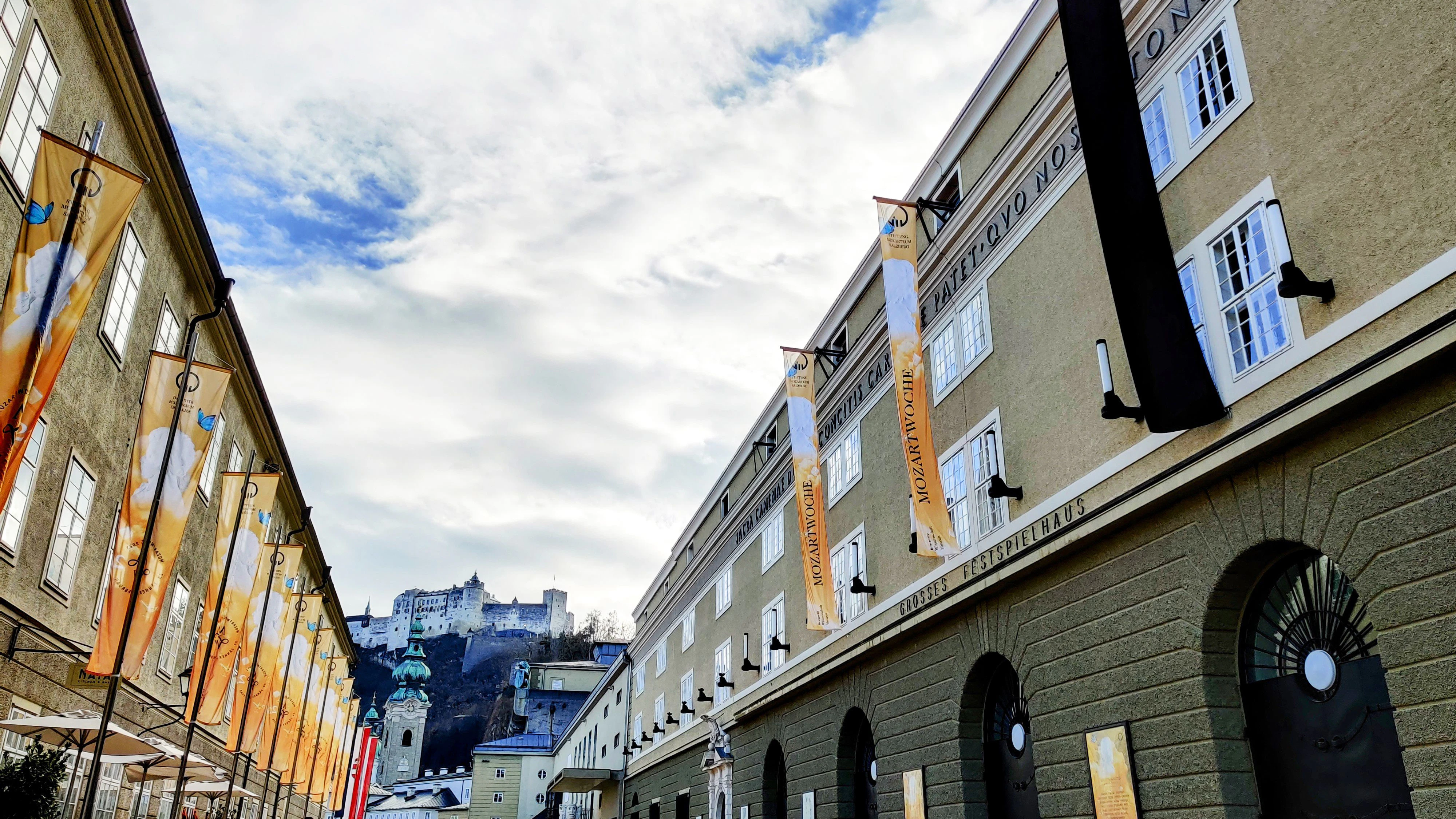 Heute.at - Festspielhaus wird plötzlich zum Haus des Meeres