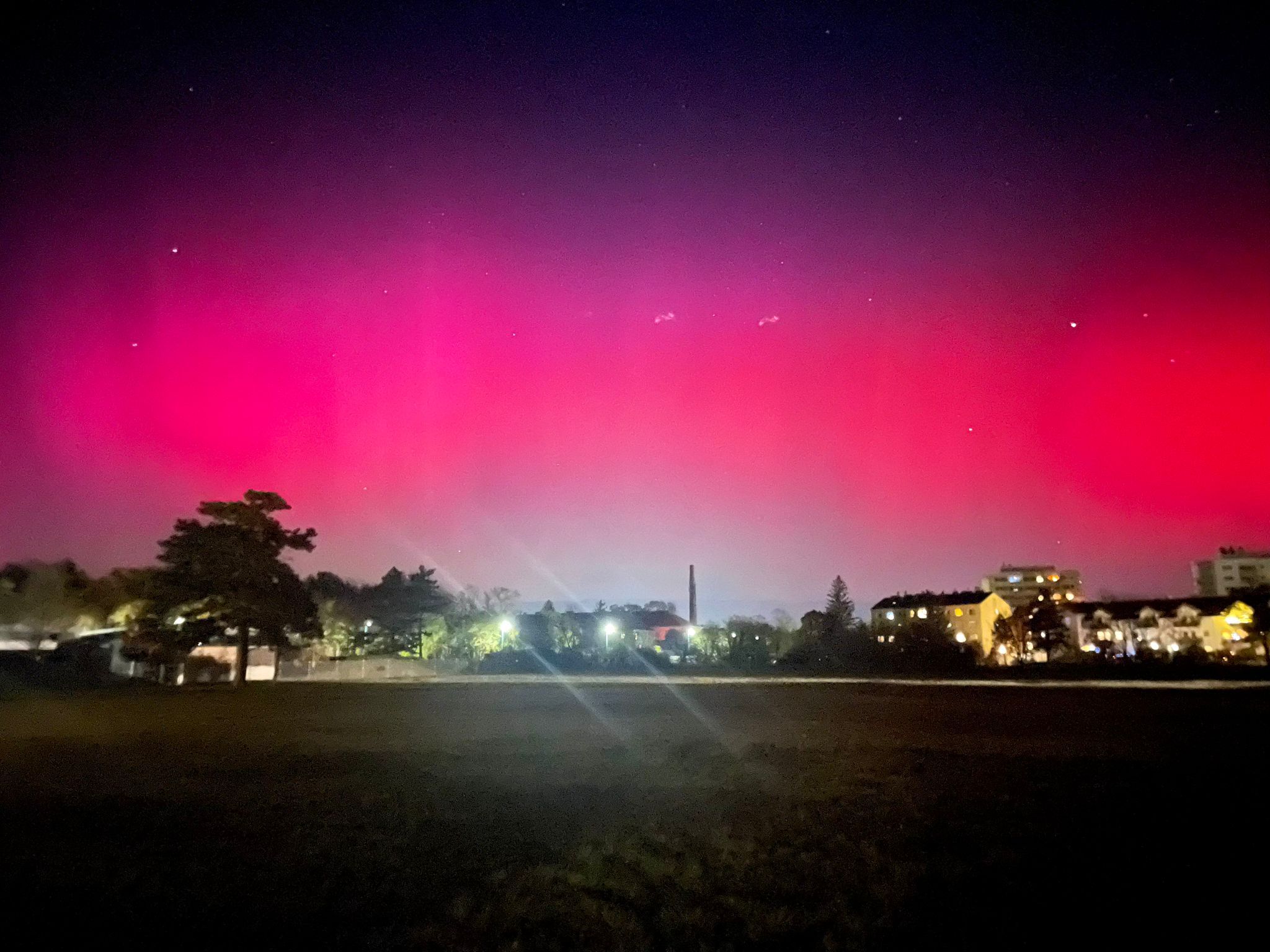 Bis nach Tschechien wird mit Polarlichtern gerechnet, auch in Österreich heißt es deswegen, achtsam zu sein. (Archivbild)