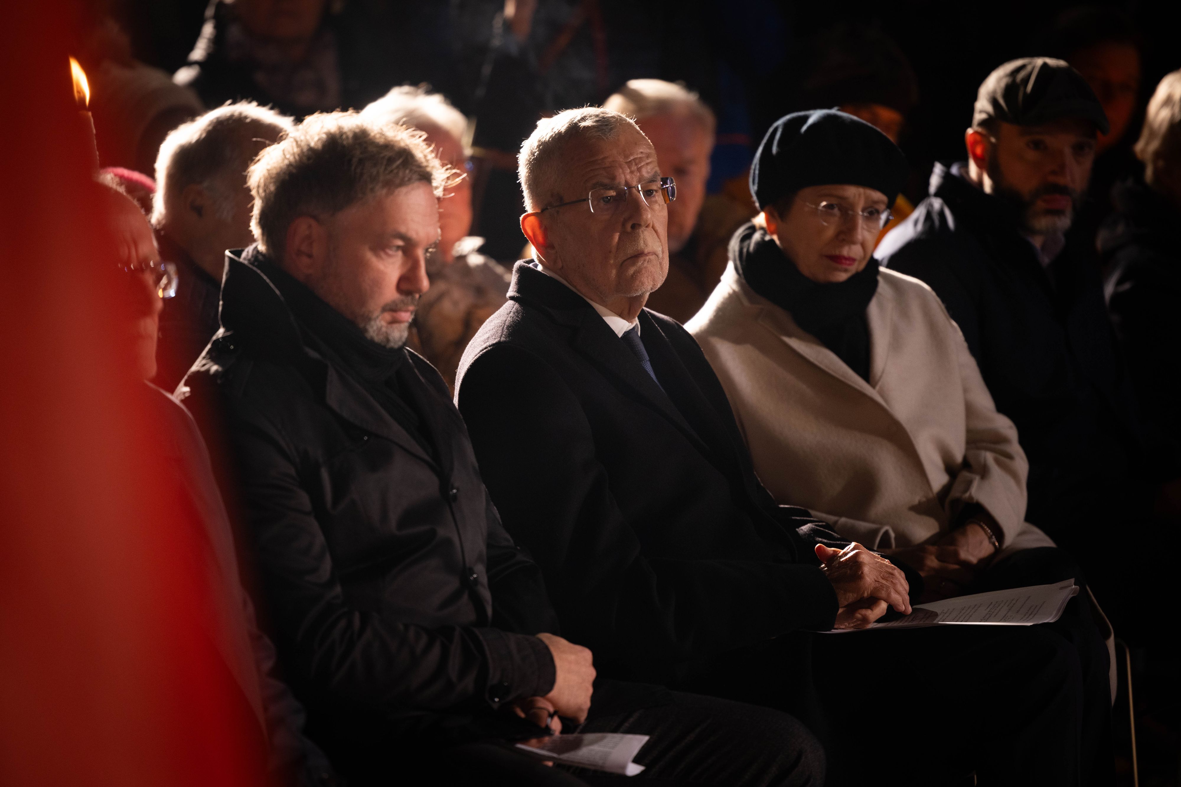 Bundespräsident Alexander Van der Bellen am Montag, 6. November 2023, im Rahmen einer Pogromnacht-Kundgebung der Welser Initiative gegen Faschismus (Antifa) in Wels.