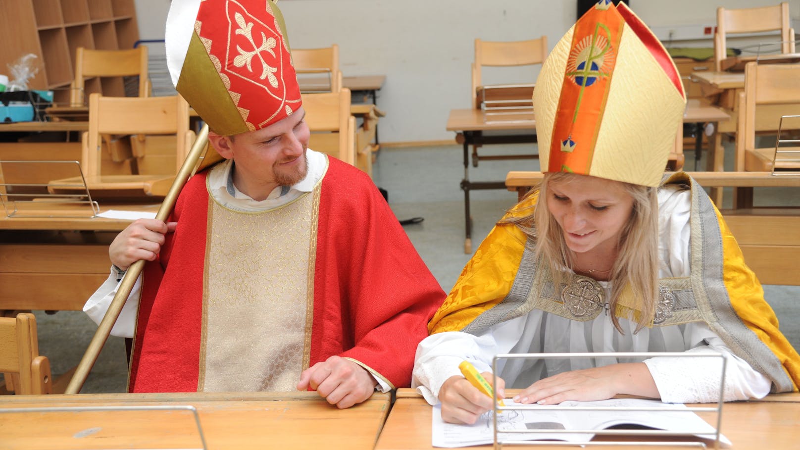 Wenn der Nikolaus die Schulbank drücken muss