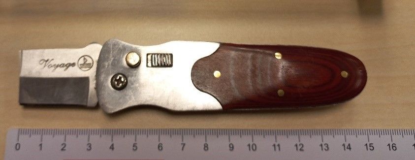 Der mutmaßliche Ladendieb hatte dieses abgebrochene Klappmesser bei sich.