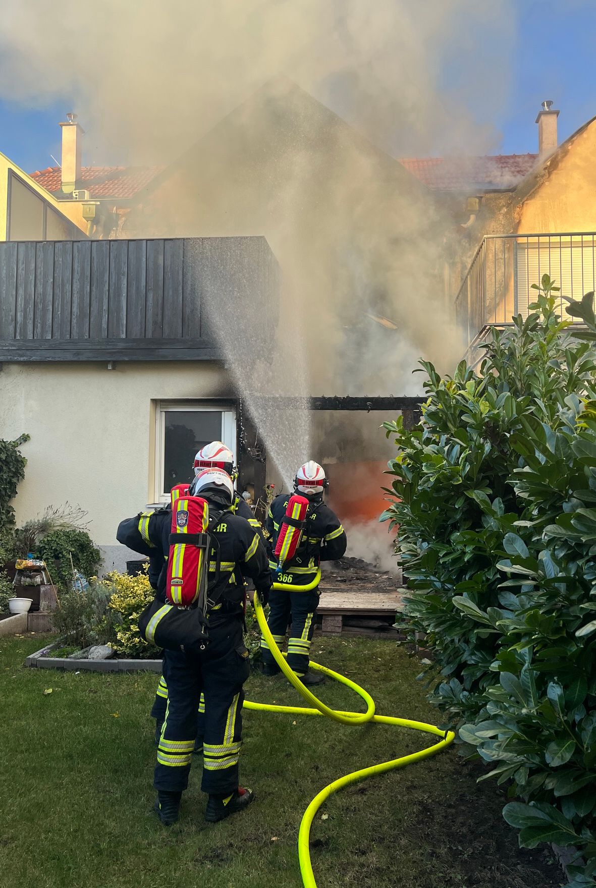 Brand von Reihenhaus in Wr. Neudorf