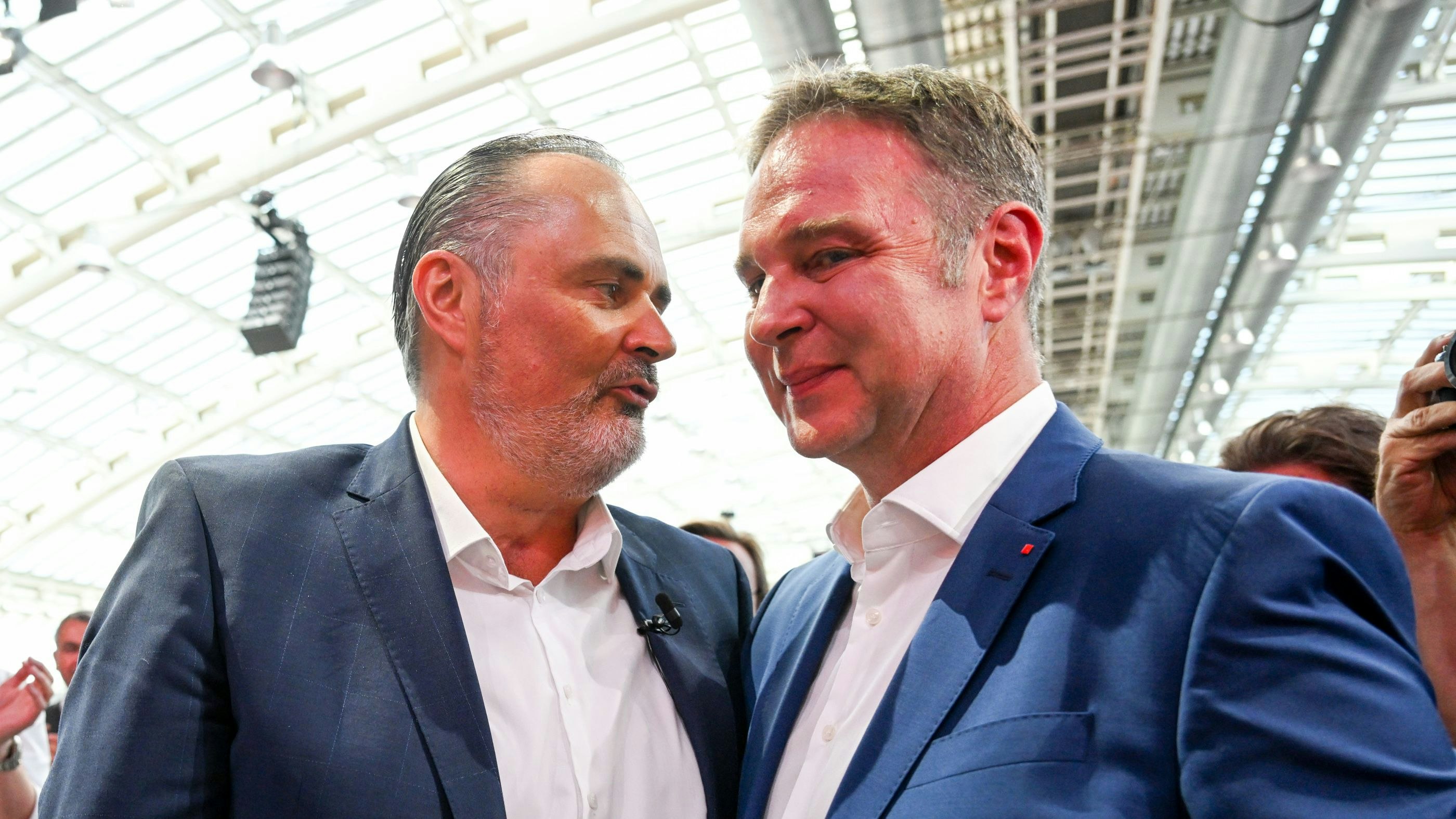 Hans Peter Doskozil und Andreas Babler beim letzten SPÖ-Parteitag im Juni in Linz 