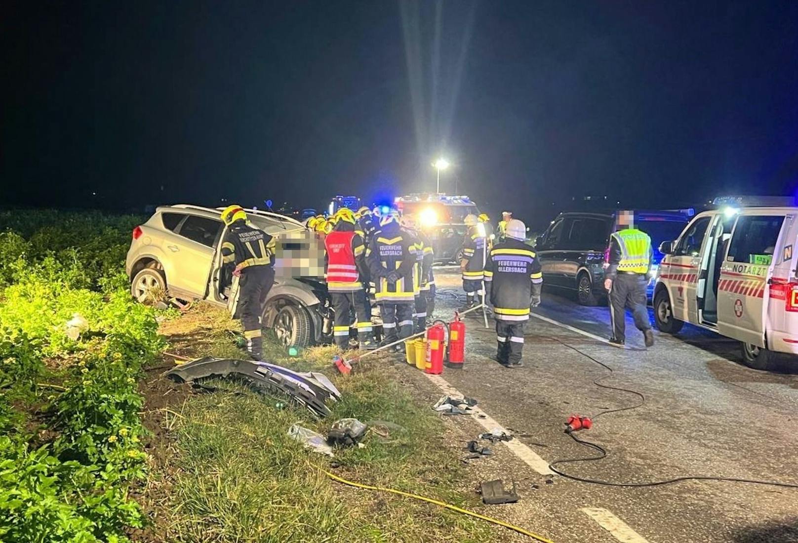 Schwerer Verkehrsunfall am späten Dienstagabend in Niederösterreich.