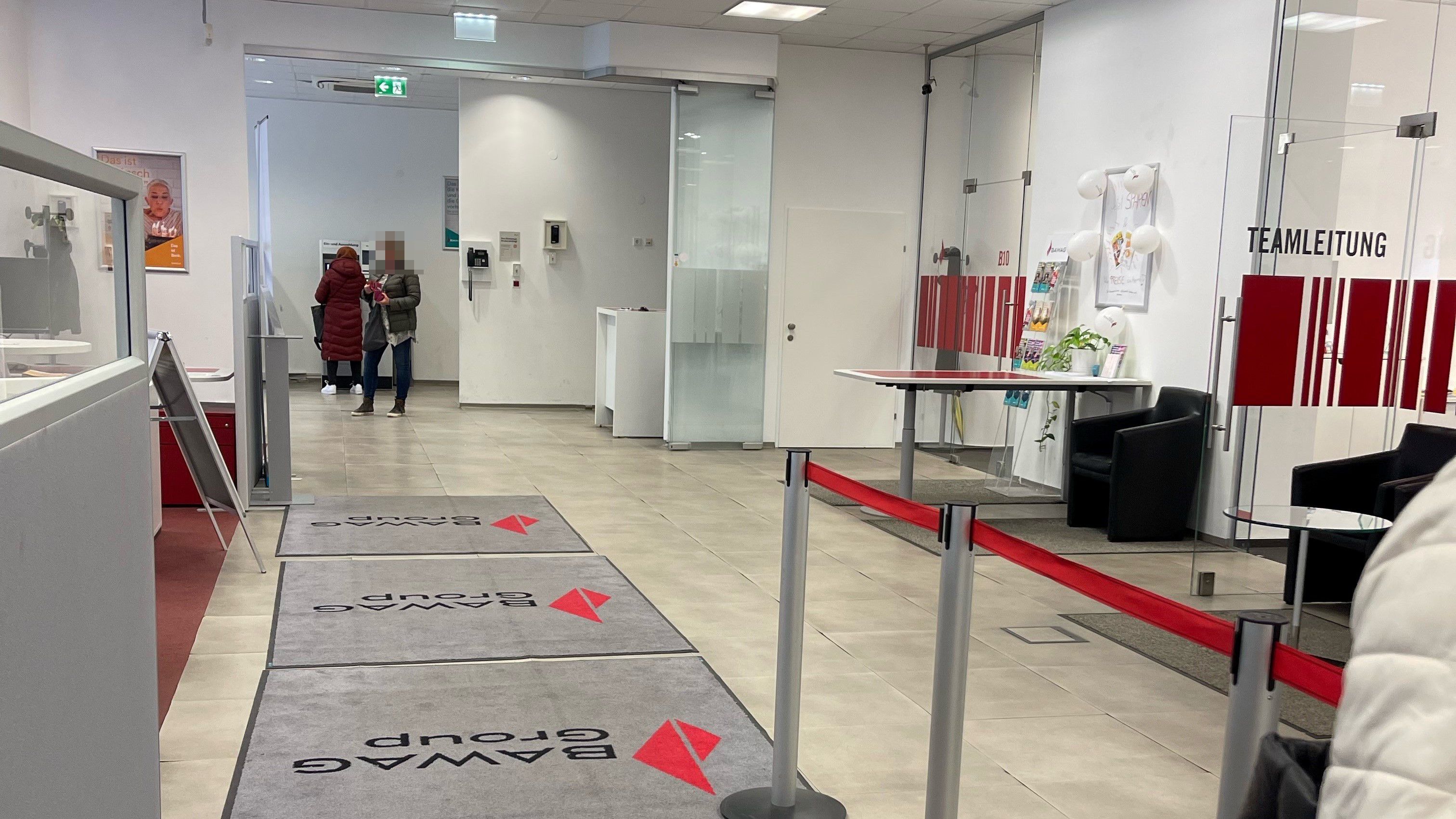 In mehreren BAWAG-Filialen geht derzeit nichts mehr.