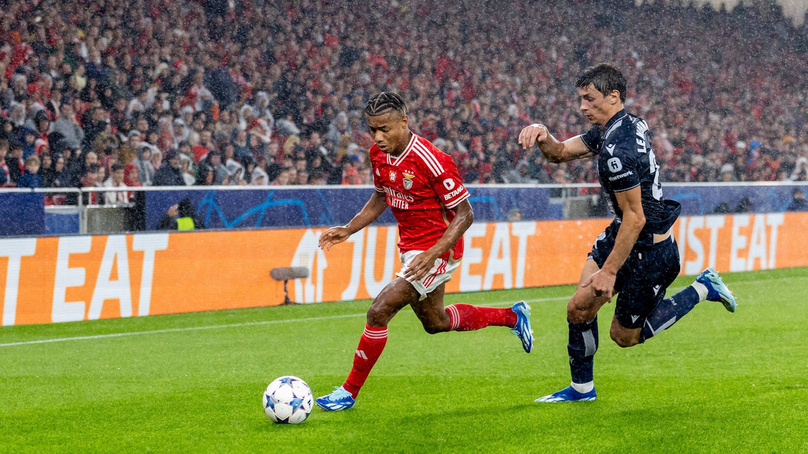 Salzburg-Gegner überrollt Benfica, Napoli rutscht aus