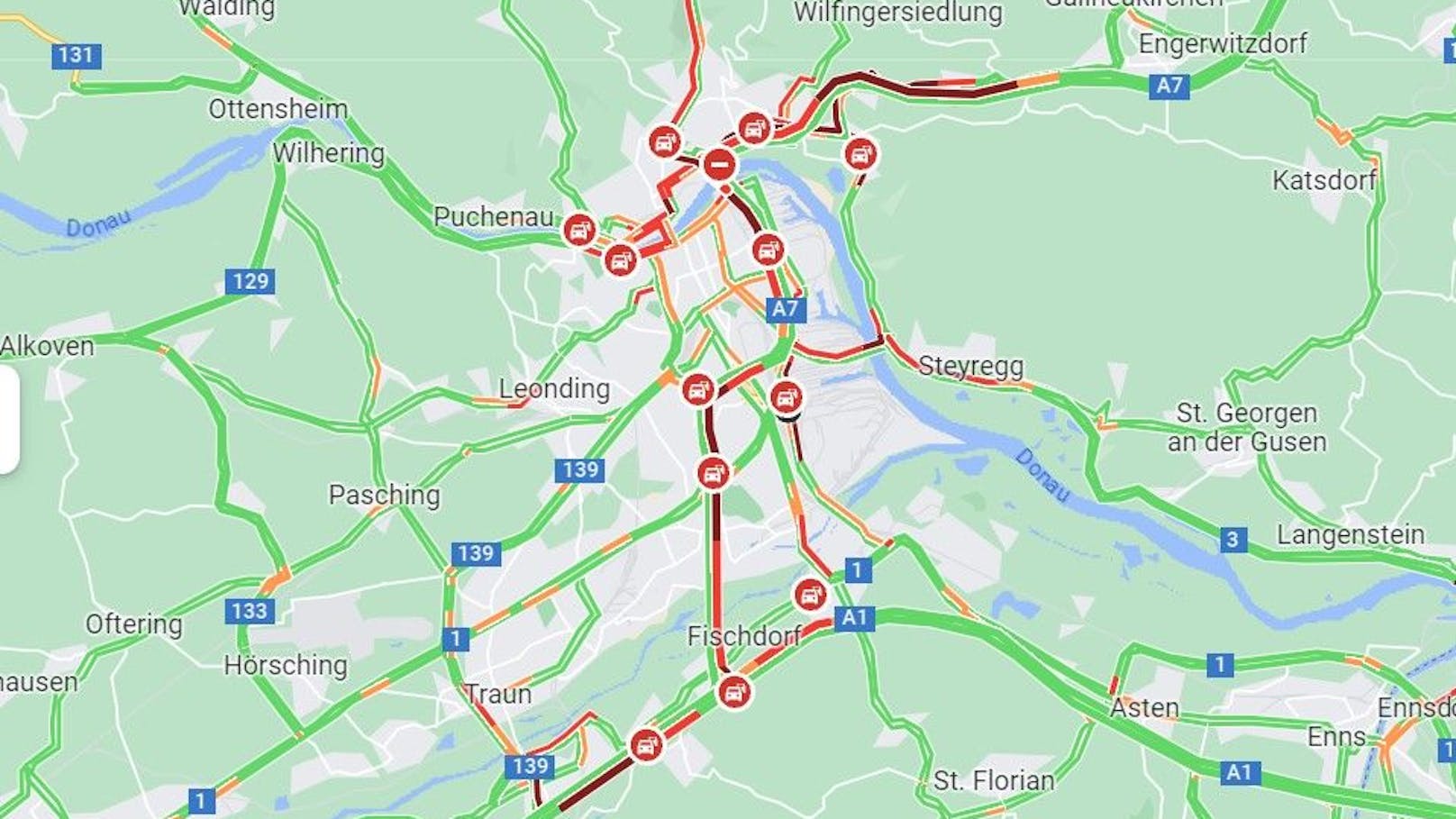 Das Google-Bild von 8.15 Uhr zeigt Verkehrsprobleme (rote Einfärbung) in der ganzen Stadt, vor allem an den Hauptverkehrsadern.