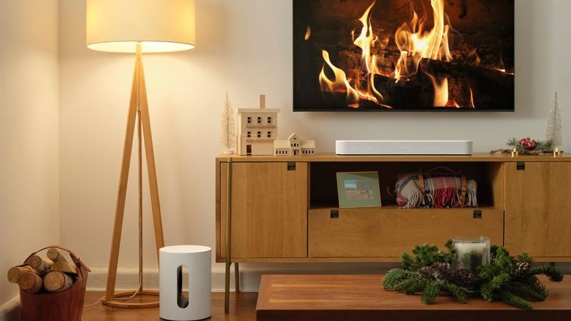 Sonos Sub Mini und Sonos Beam.