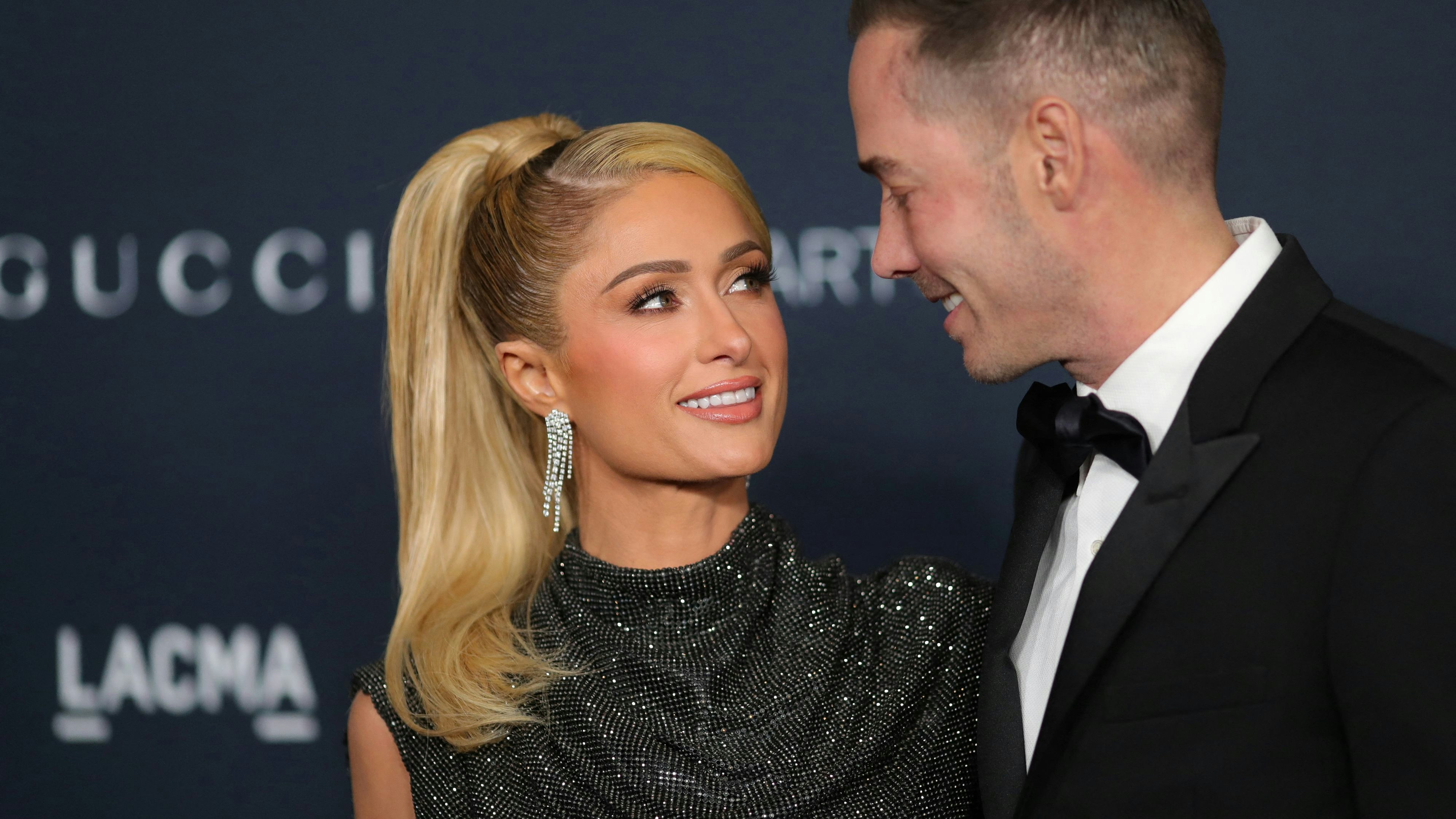 Paris Hilton and Carter Reum pose on the red carpet at the 11th Annual LACMA Art + Film Gala at the Los Angeles County Museum of Art in Los Angeles, California, U.S., November 5, 2022. REUTERS David Swanson 