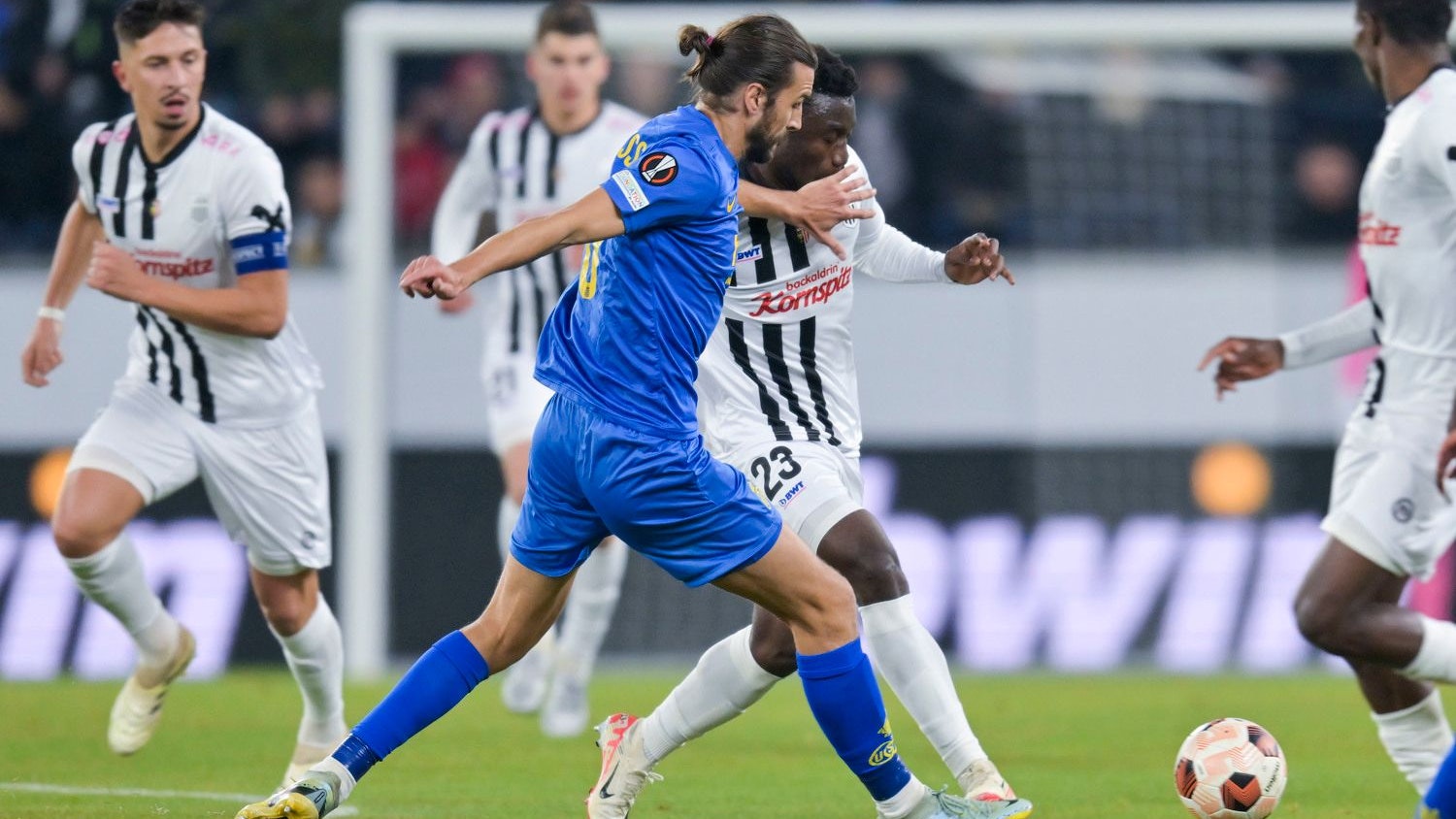 Der LASK geht gegen St. Gilloise in Führung.