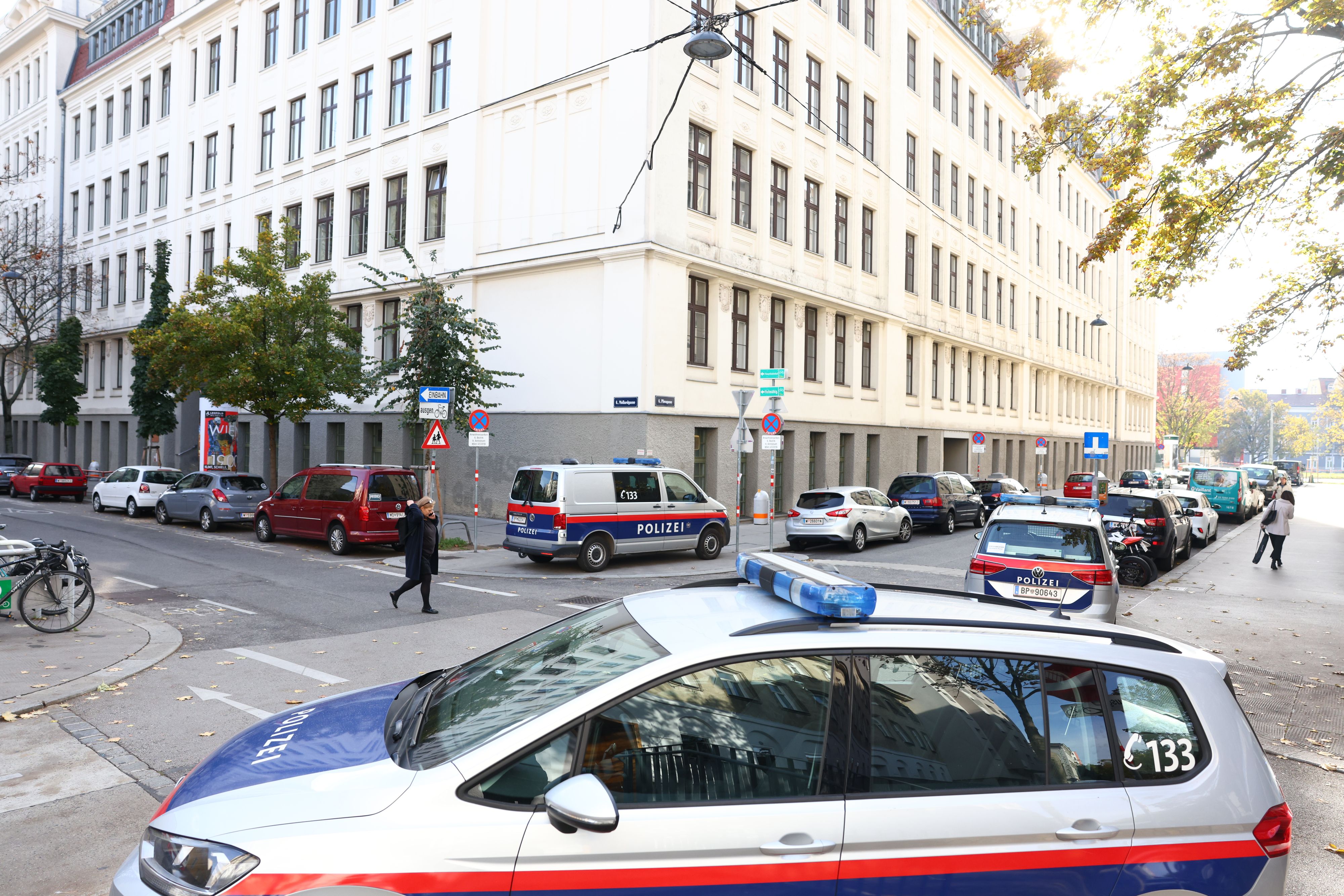 Bombendrohung – Wieder Schule In Wien Evakuiert – Österreich | Heute.at