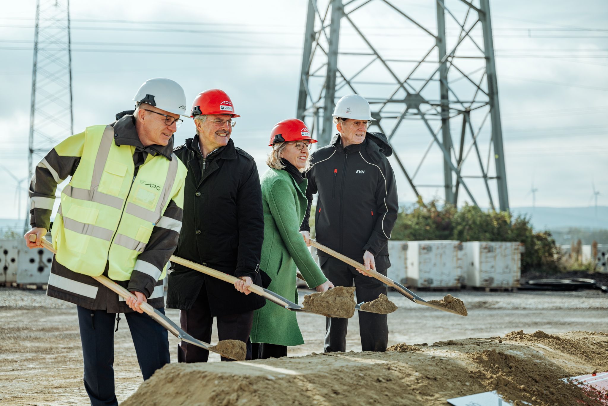 Spatenstich für das neue Umspannwerk Sarasdorf.