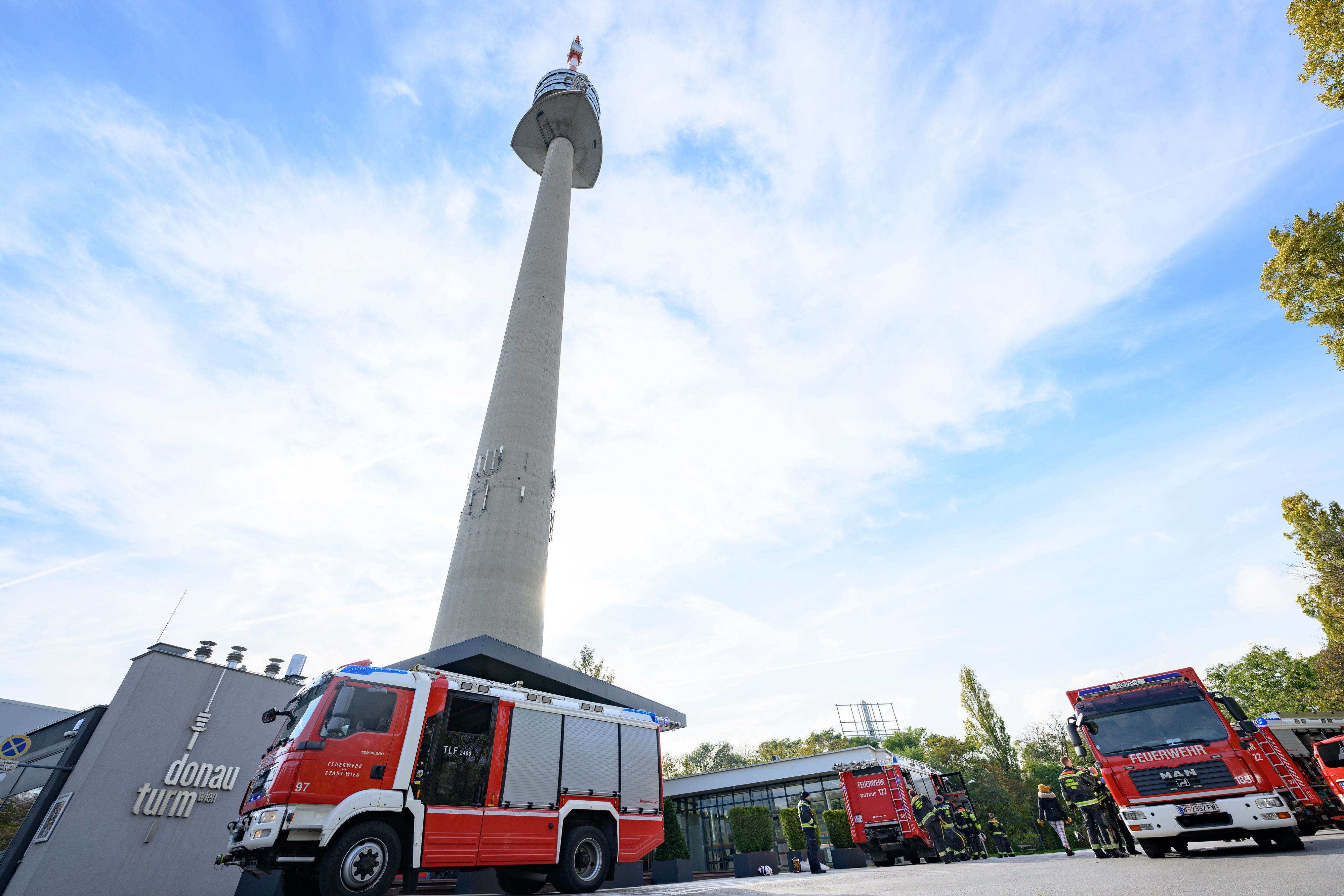 Am Donnerstag musste die Feuerwehr zum Donauturm im Donaupark ausrücken. 