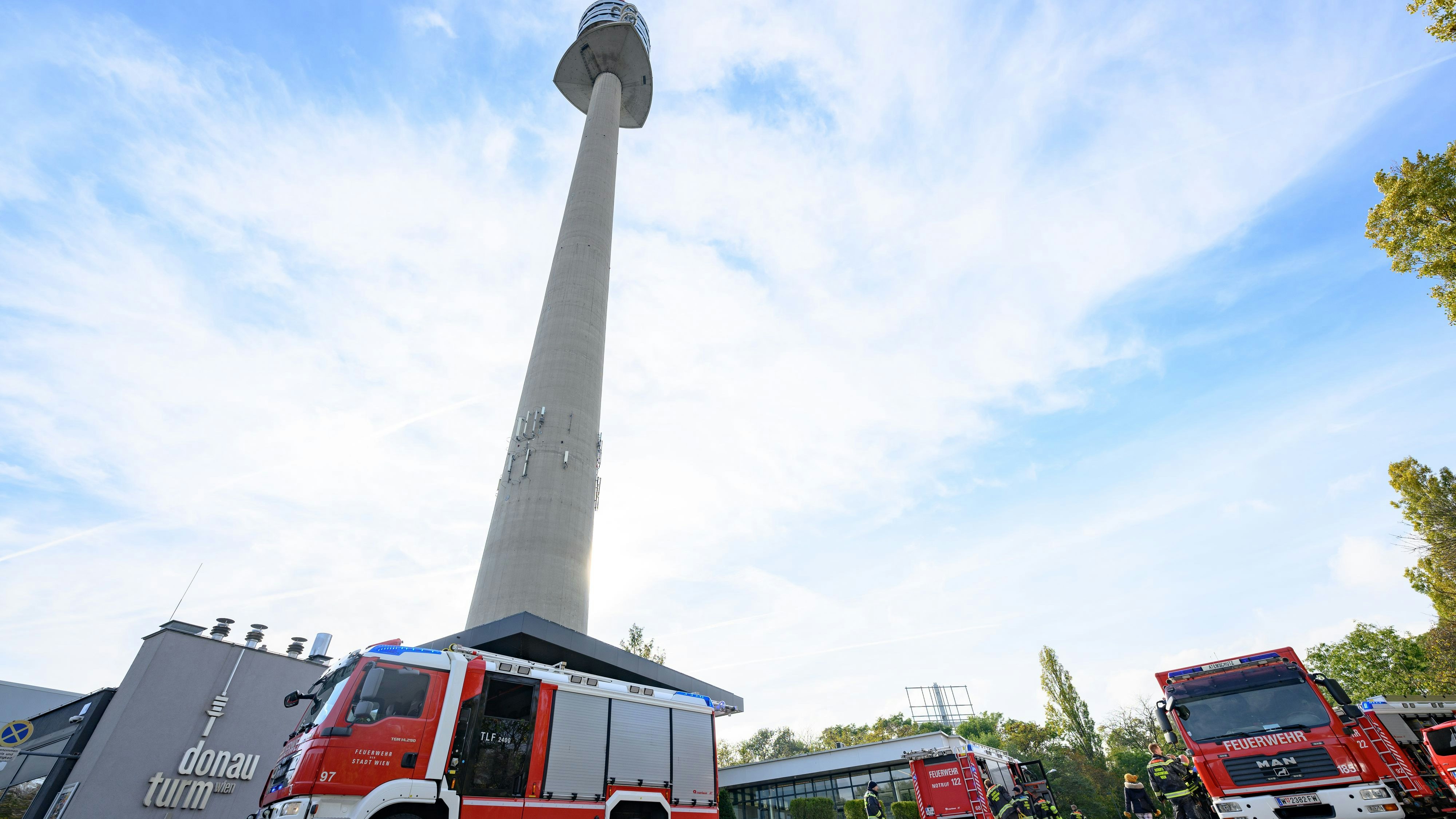 Am Donnerstag musste die Feuerwehr zum Donauturm im Donaupark ausrücken. 