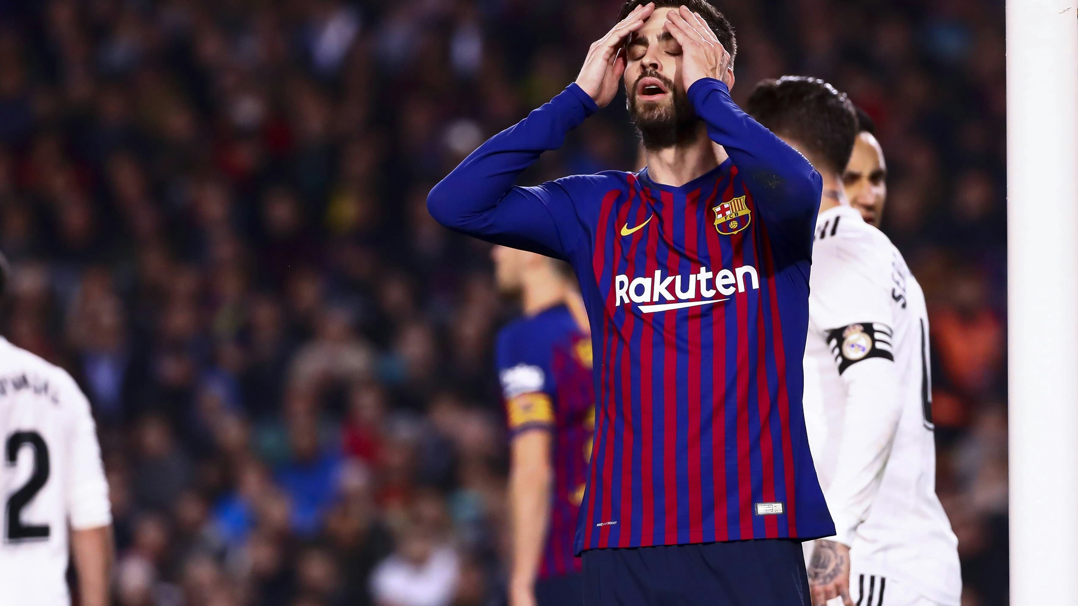 Gerard Pique spielt 42 Mal gegen Real Madrid.
