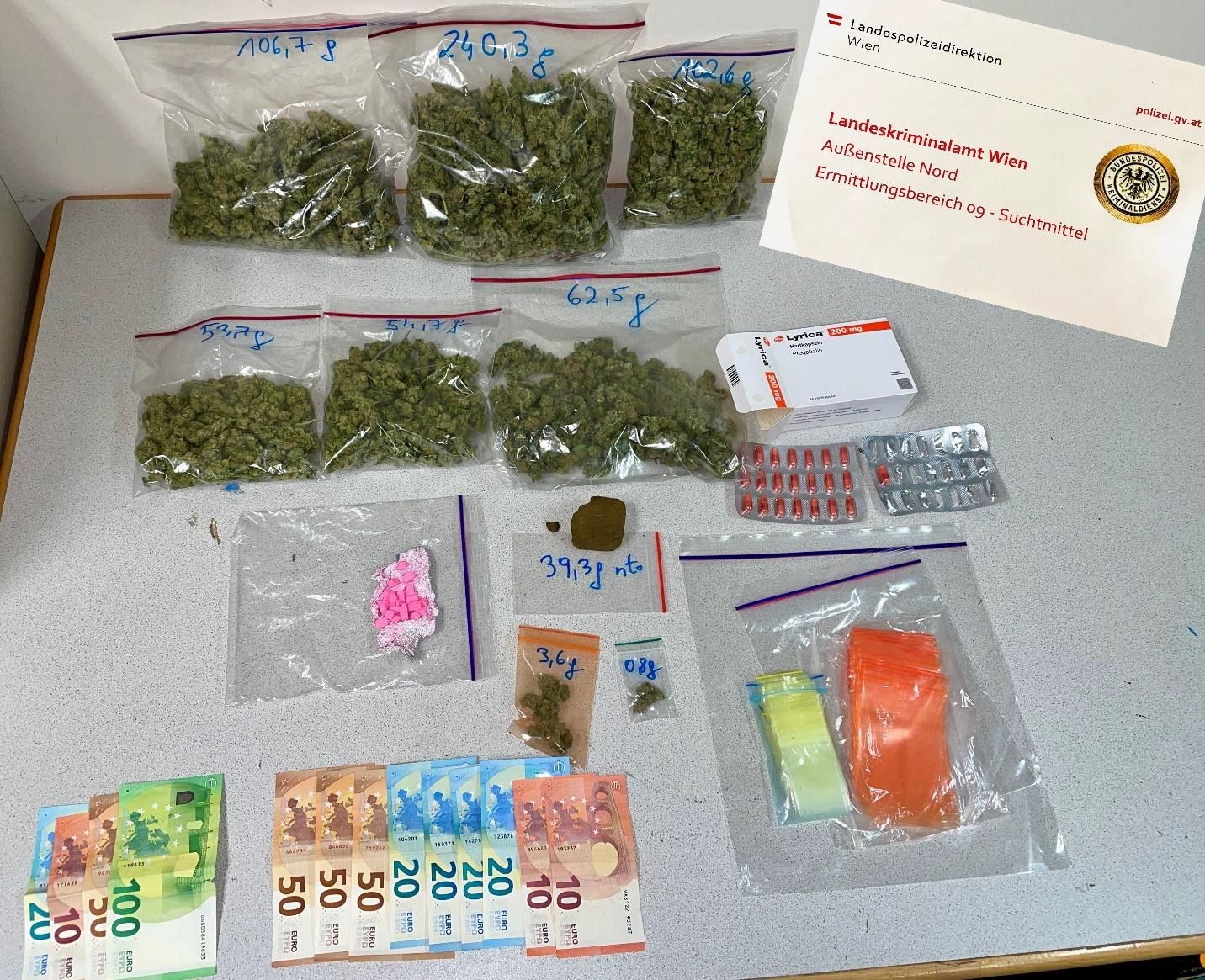 Aus einer Wohnung in Wien-Leopoldstadt haben Dealer Drogen verkauft.