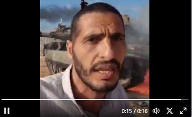 Gegen Hassan Eslaiah werden schwere Vorwürfe erhoben. Er soll von der Hamas-Attacke auf Israel am 7. Oktober gewusst haben. Die Agentur AP, die seine Bilder verbreitete, wird ebenfalls kritisiert, distanziert sich aber klar von sämtlichen Vorwürfen. 