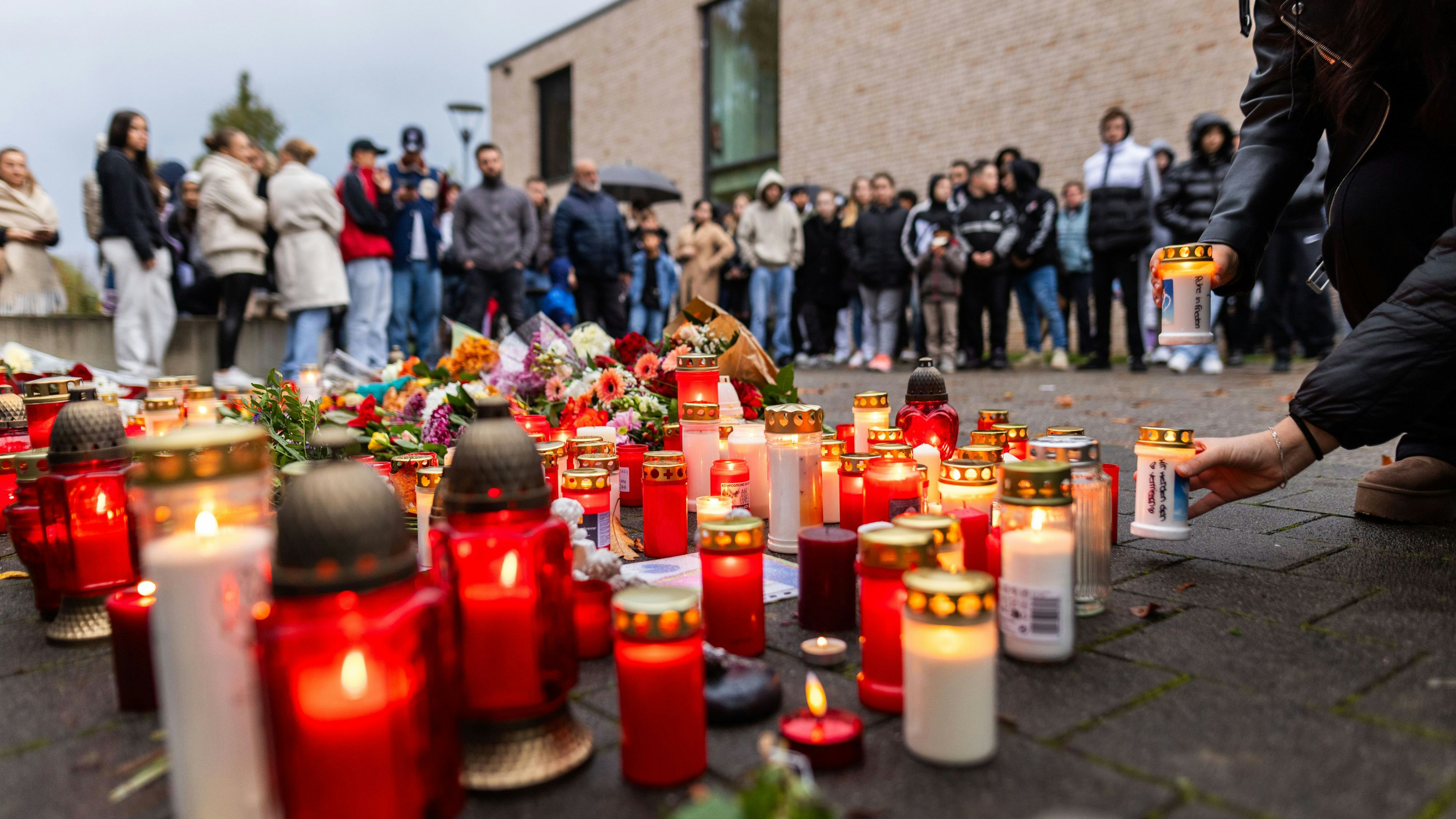 Die Trauer nach den tödlichen Schüssen auf einen Jugendlichen ist groß.
