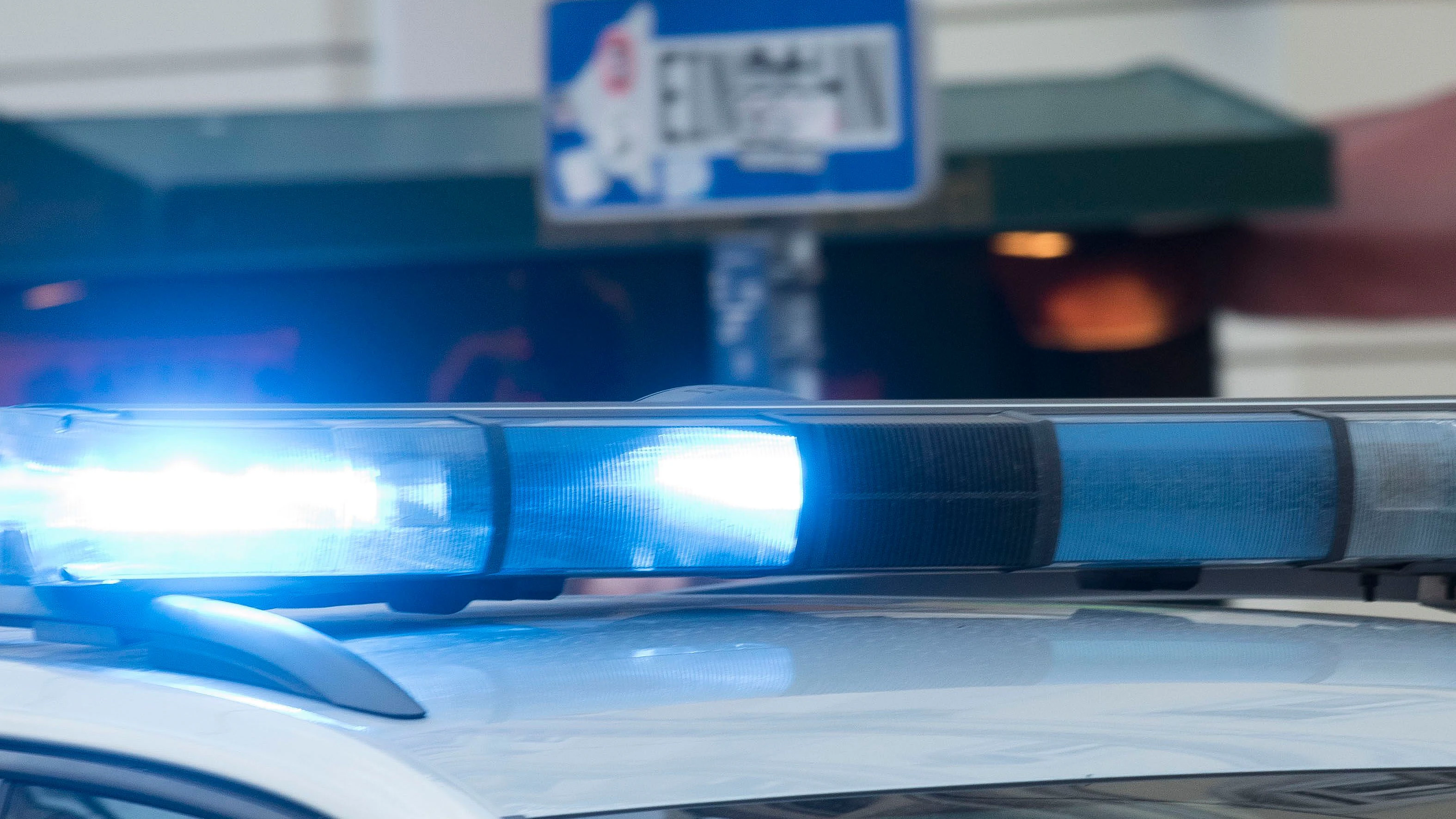 Die Polizei konnte die Tatverdächtige festnehmen. (Symbolbild)