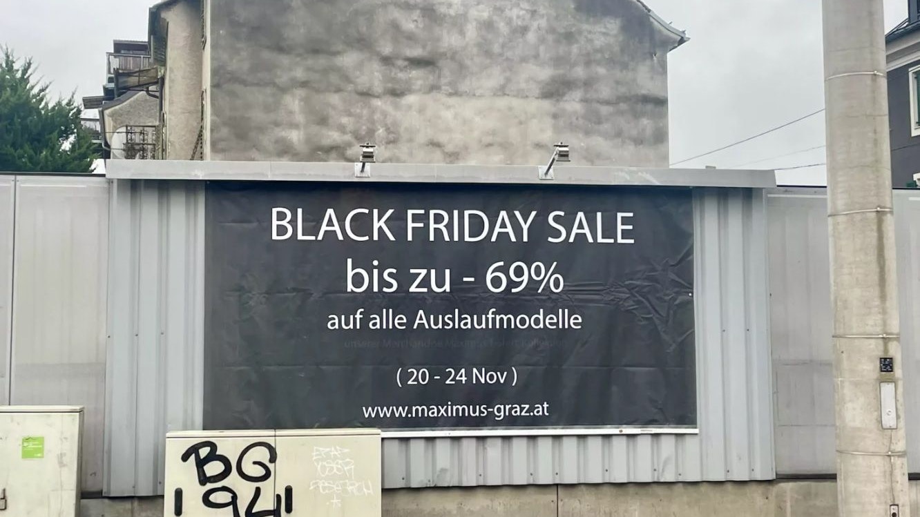 Das neuester Werbeplakat des Grazer Bordells Maximus. 
