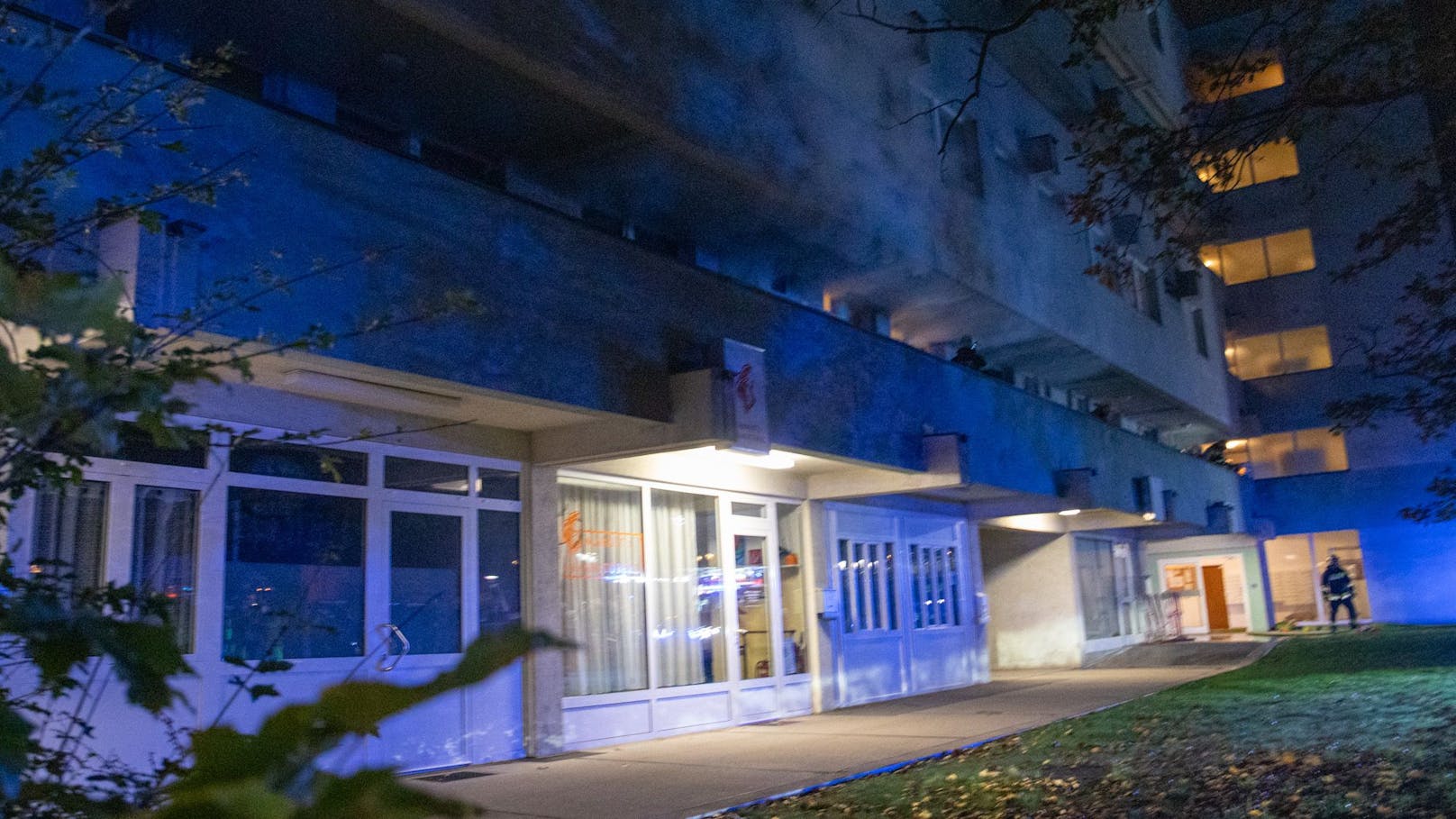 Rauchhölle! Mehrere Verletzte bei Wohnungsbrand in NÖ