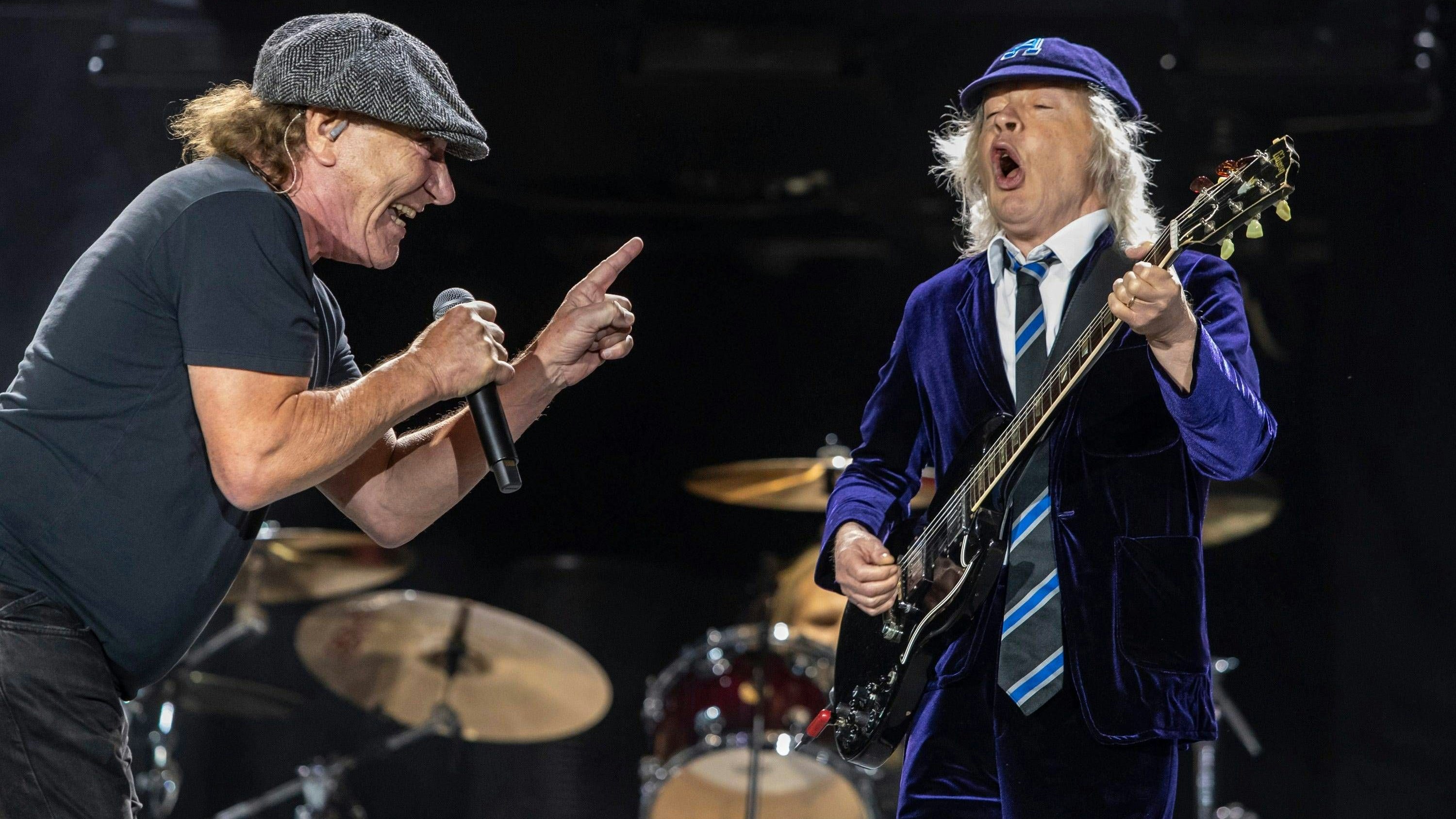 Syndication: Desert Sun AC/DC lead vocalist Brian Johnson and lead guitarist Angus Young perform If You Want Blood You ve Got It together during the Power Trip Music Festival at the Empire Polo Club in Indio, Calif., Saturday, Oct. 7, 2023. , EDITORIAL USE ONLY PUBLICATIONxINxGERxSUIxAUTxONLY Copyright: xAndyxAbeyta/ThexDesertxSunx USATSI_21603148