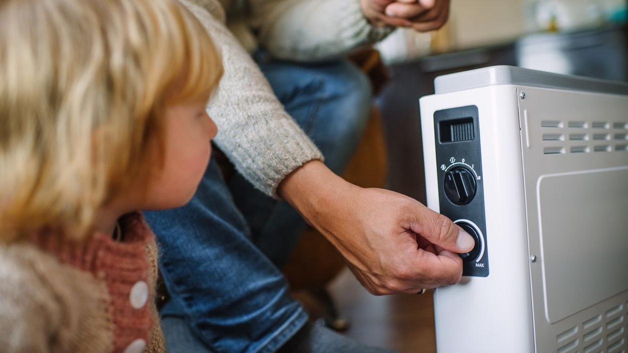 Der Winter ist da. Auch die hohen Heizkosten.