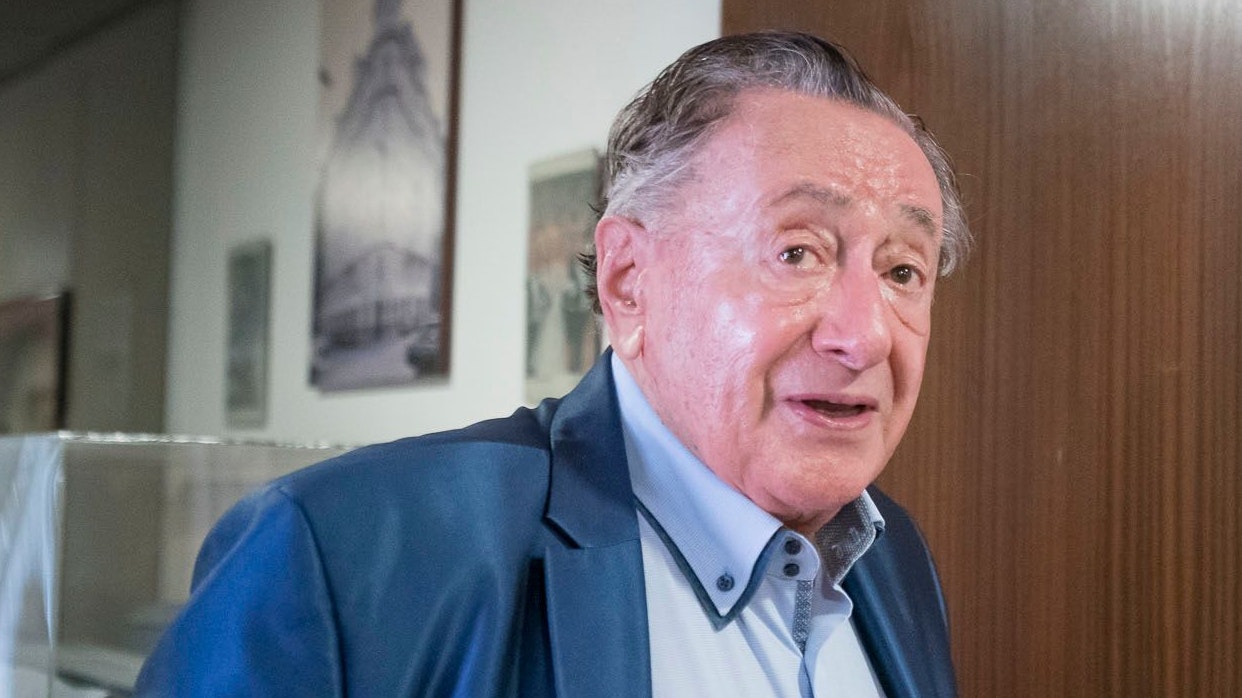 Richard Lugner zeigt sich nachdenklich. 