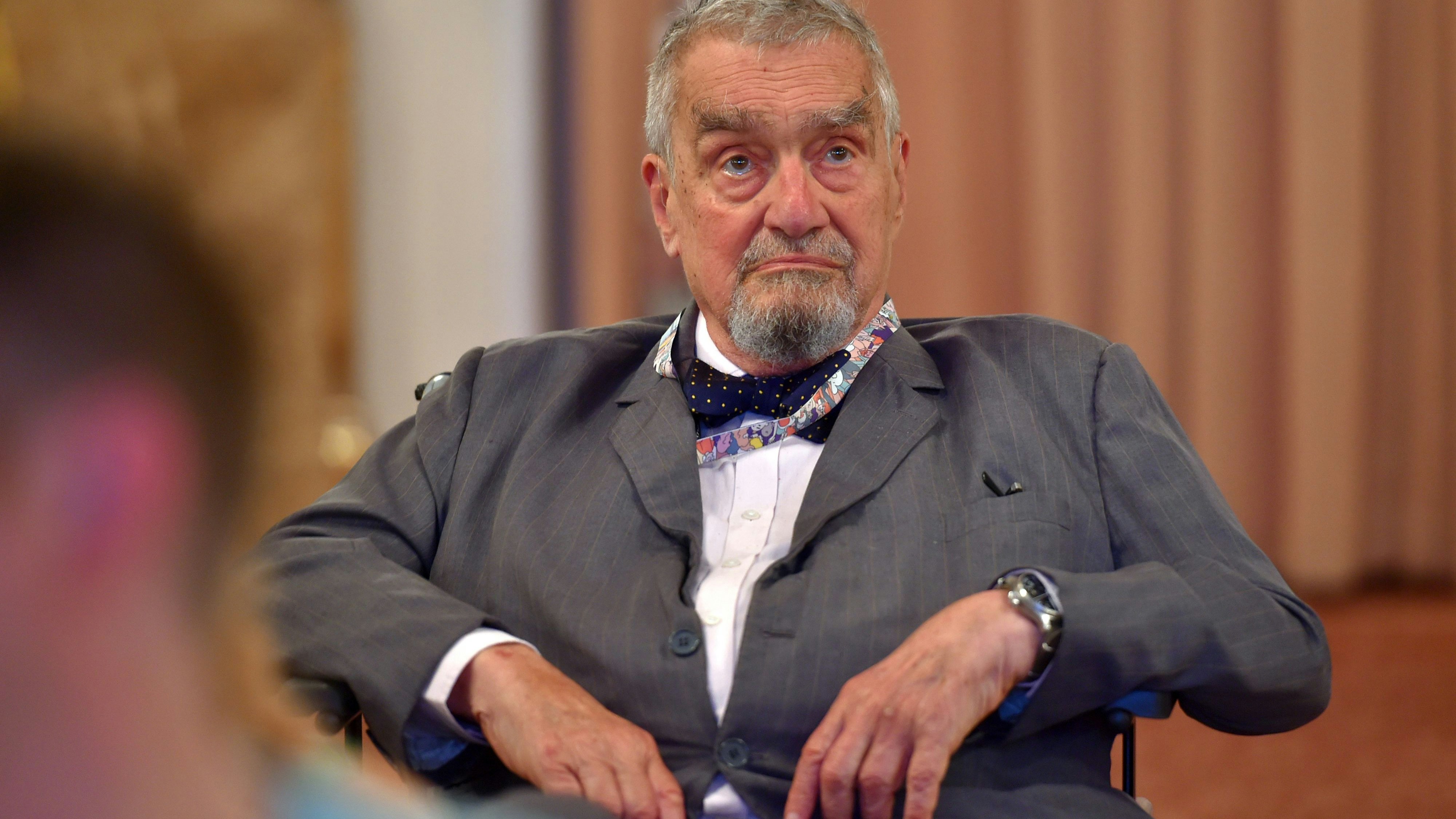 Der frühere Außenminister Tschechiens, Karel Schwarzenberg, ist am Samstag (11.11.2023) in Wien gestorben. 
