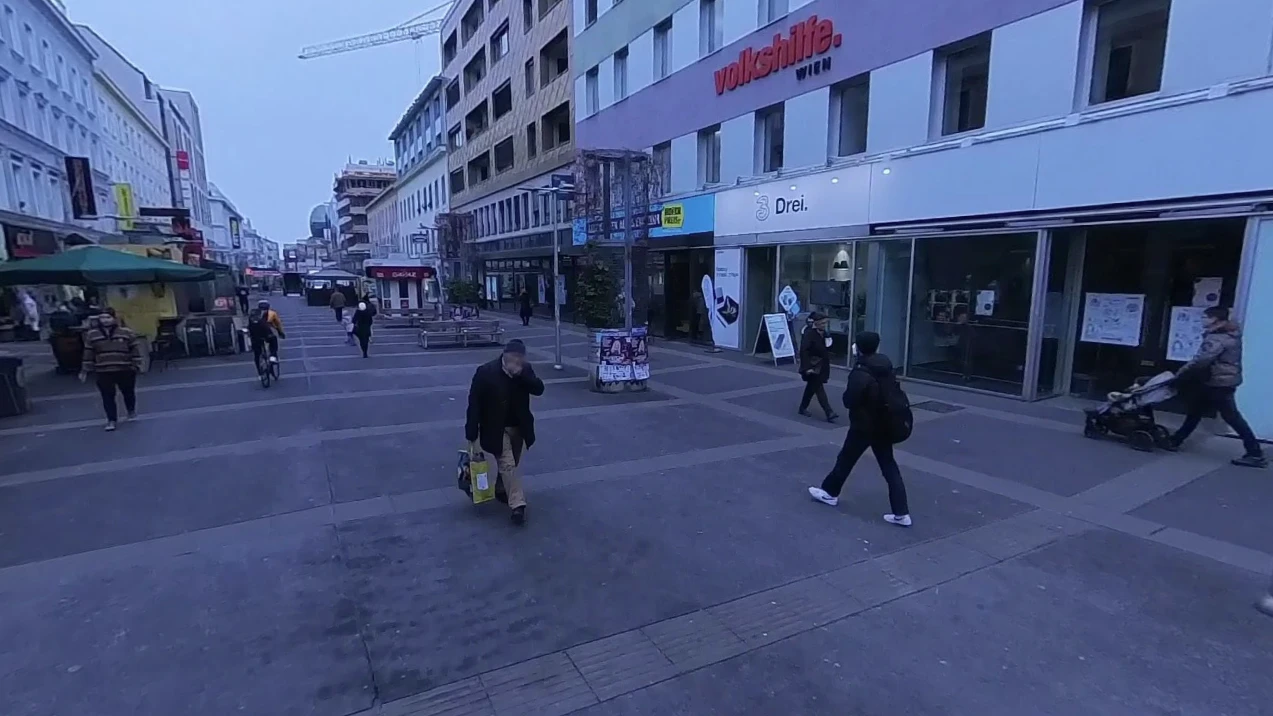 Kurz nach der Tat am Keplerplatz trug der Verdächtige auch schon Handschellen.