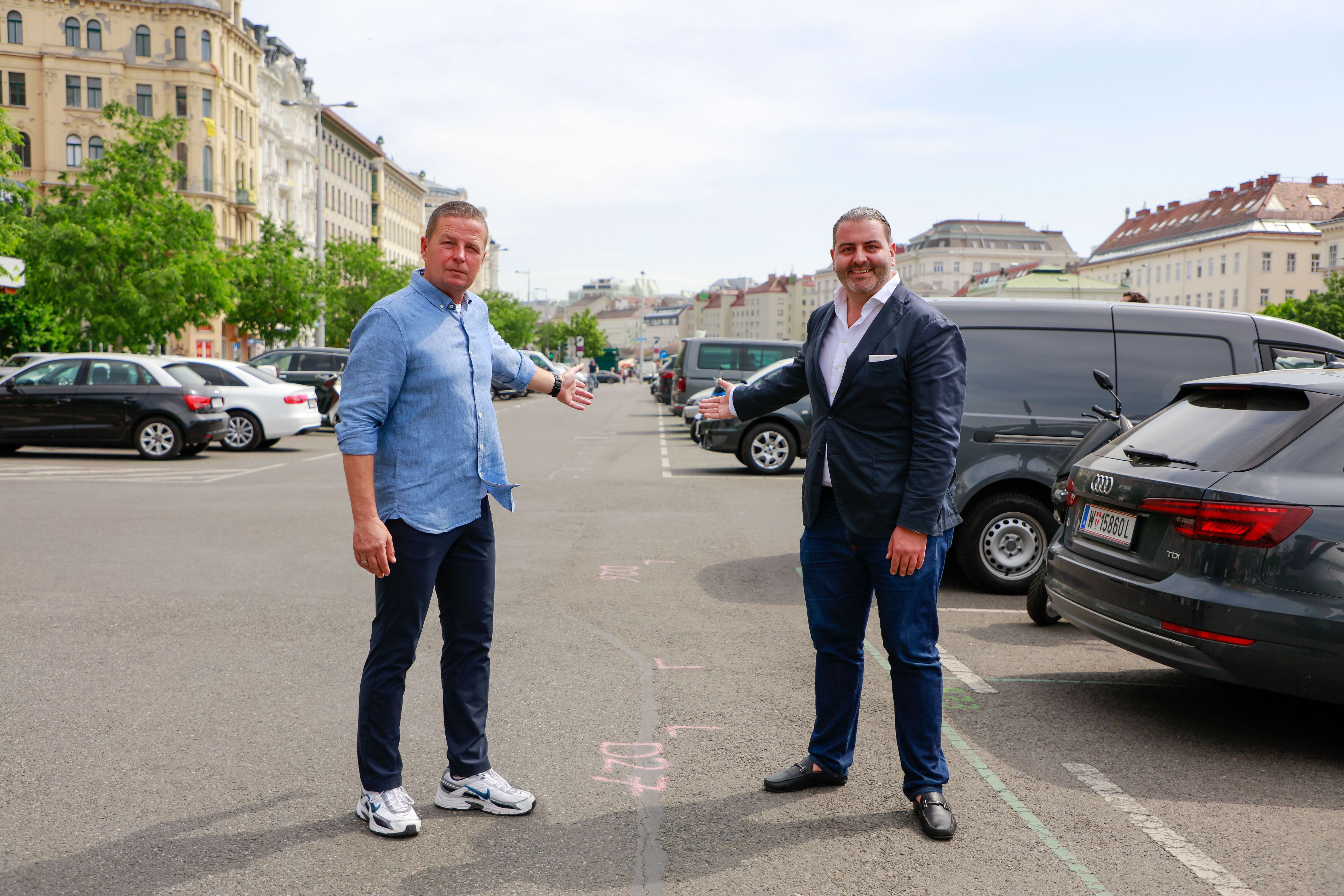 FPÖ-Marktsprecher Toni Mahdalik und FPÖ-Bezirksobmann Leo Kohlbauer orten einen 