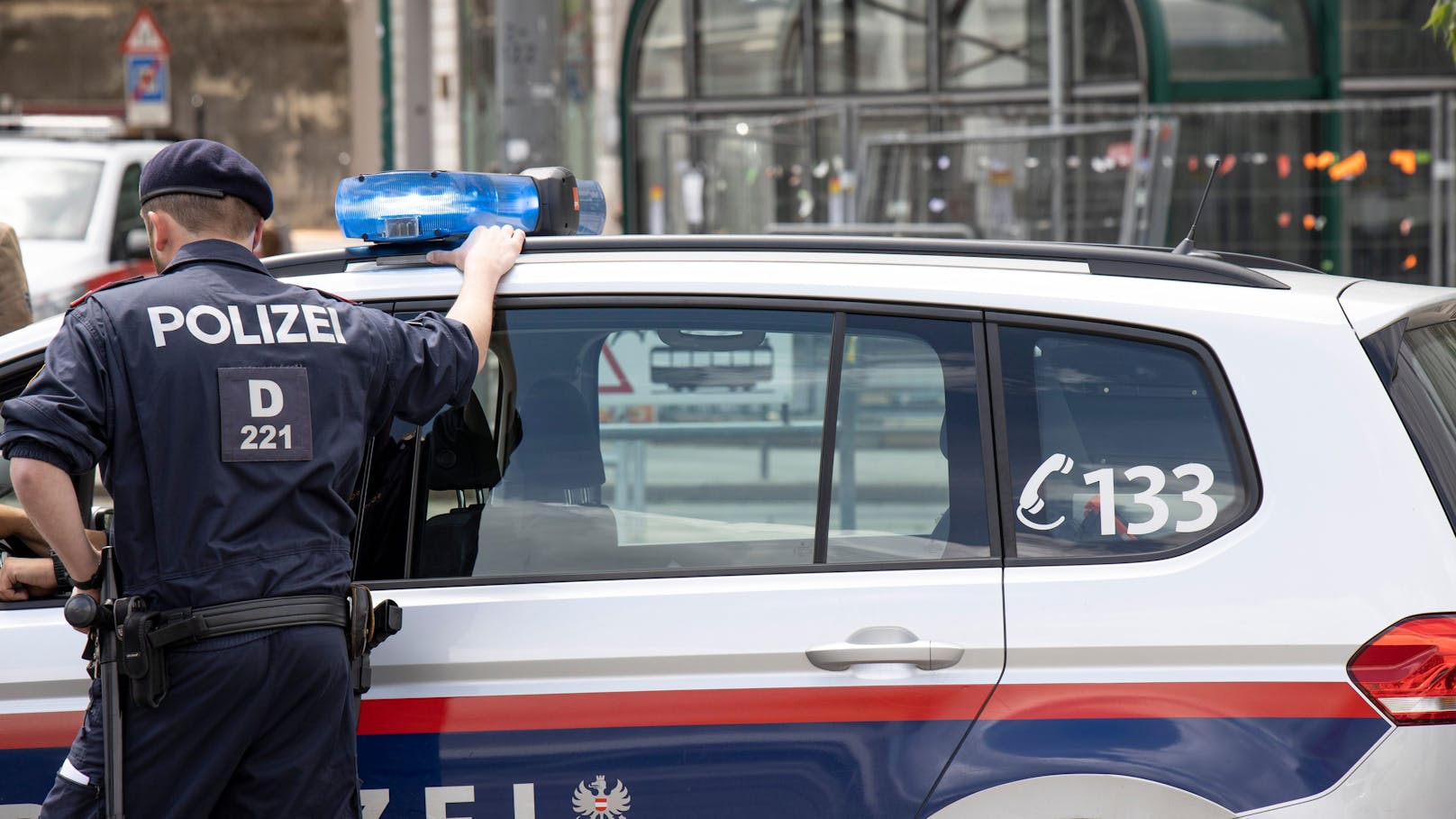 Massenschlägerei am Reumannplatz – vier Verletzte