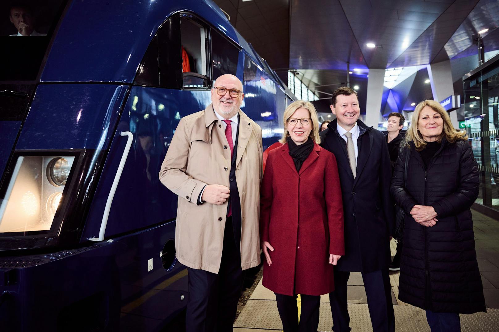 Mit einer Tour durch ganz Österreich feiert der neue Nightjet diese Woche seine Weltpremiere – auch Verkehrsministerin Leonore Gewessler war dabei.