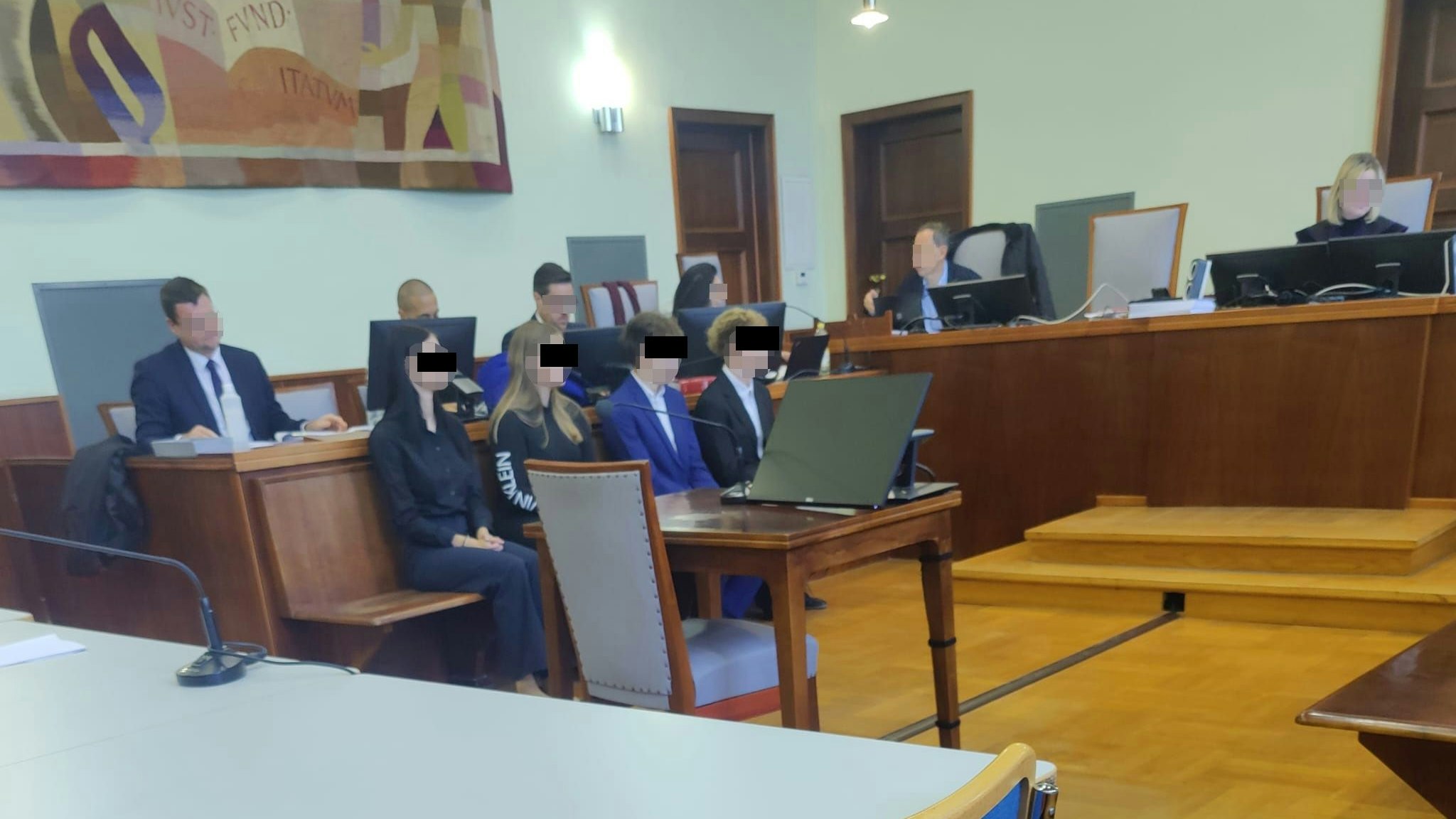 Die beiden Mädchen und die Brüder mussten sich am 13. November vor Gericht verantworten