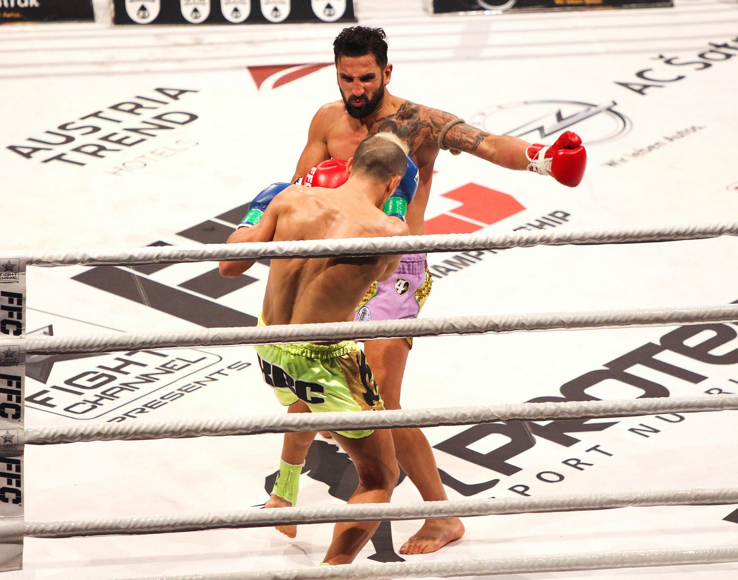 Fadi Merza teilt aus