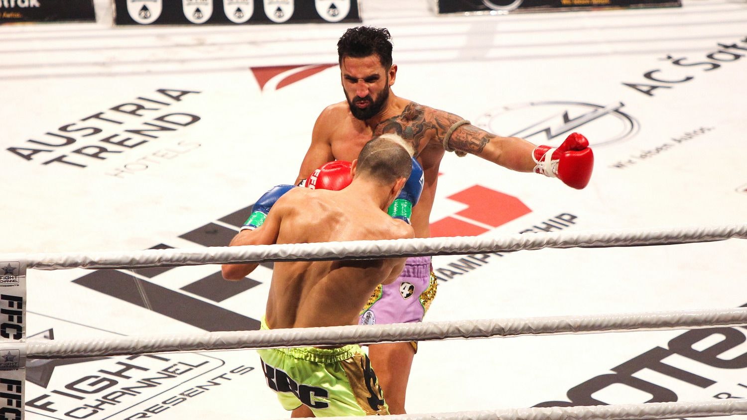 Fadi Merza teilt aus