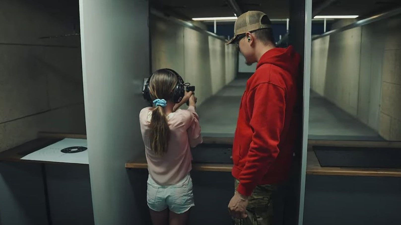 Mädchen (12) schießt mit Pistole – nun erste Konsequenz